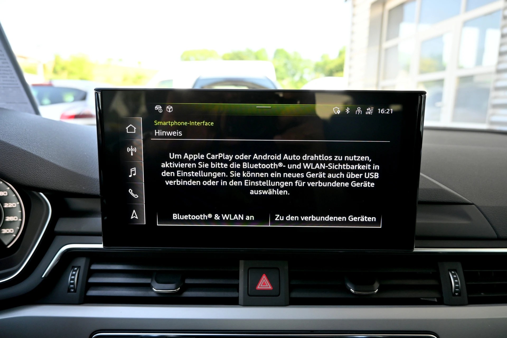 AUDI A4 Avant 40 TDI S line Competition Black quattro S-tronic + Werksgarantie 06.2027-image-27