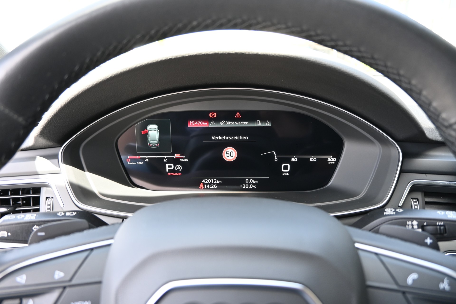AUDI A4 Avant 40 TDI S line Competition Black quattro S-tronic + Werksgarantie 06.2027-image-16