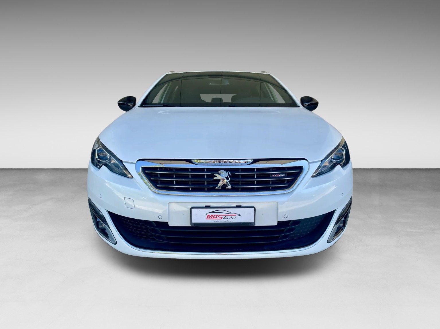 PEUGEOT 308 SW 1.2 THP GT Line-image-1