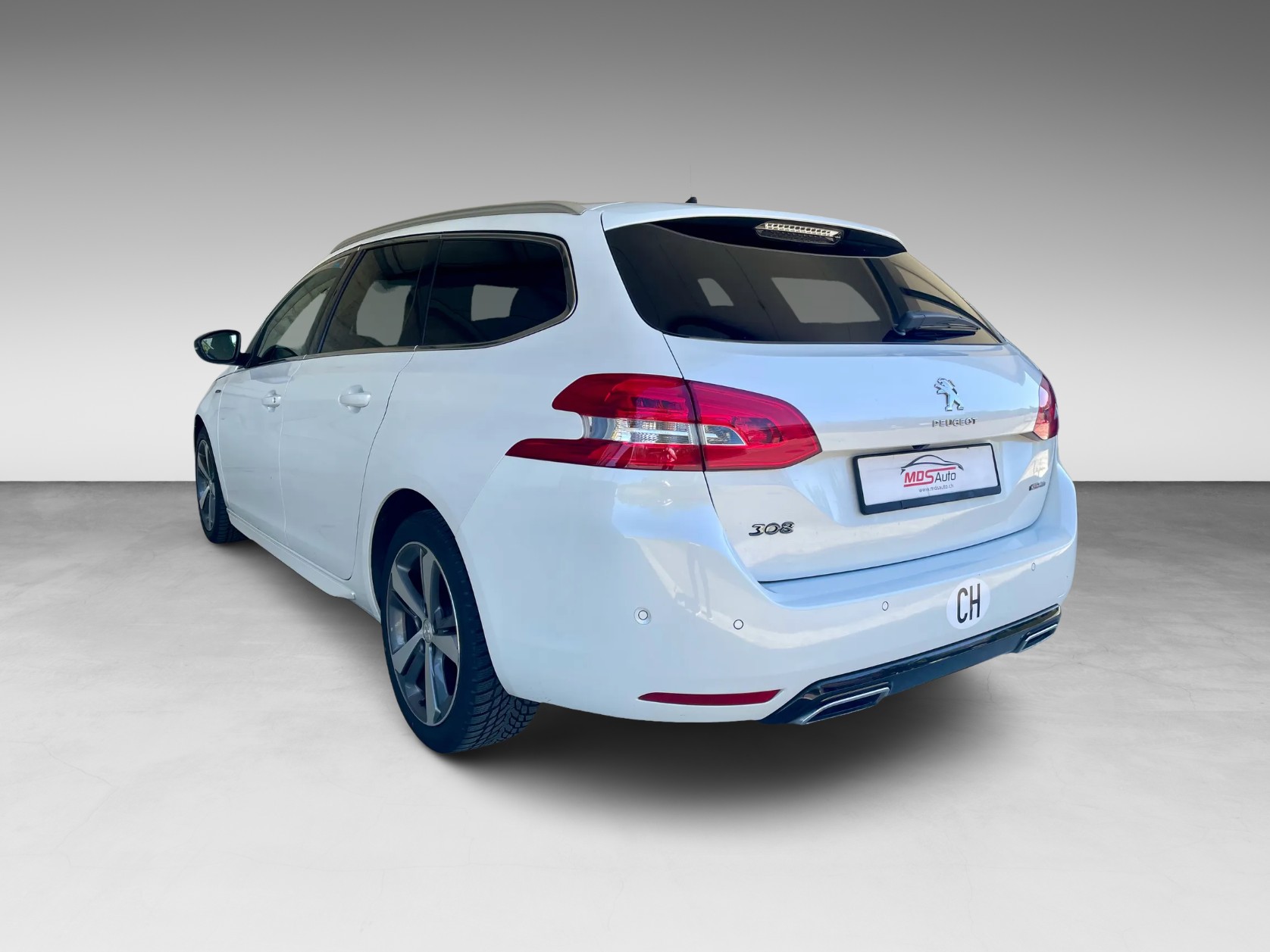 PEUGEOT 308 SW 1.2 THP GT Line-image-5