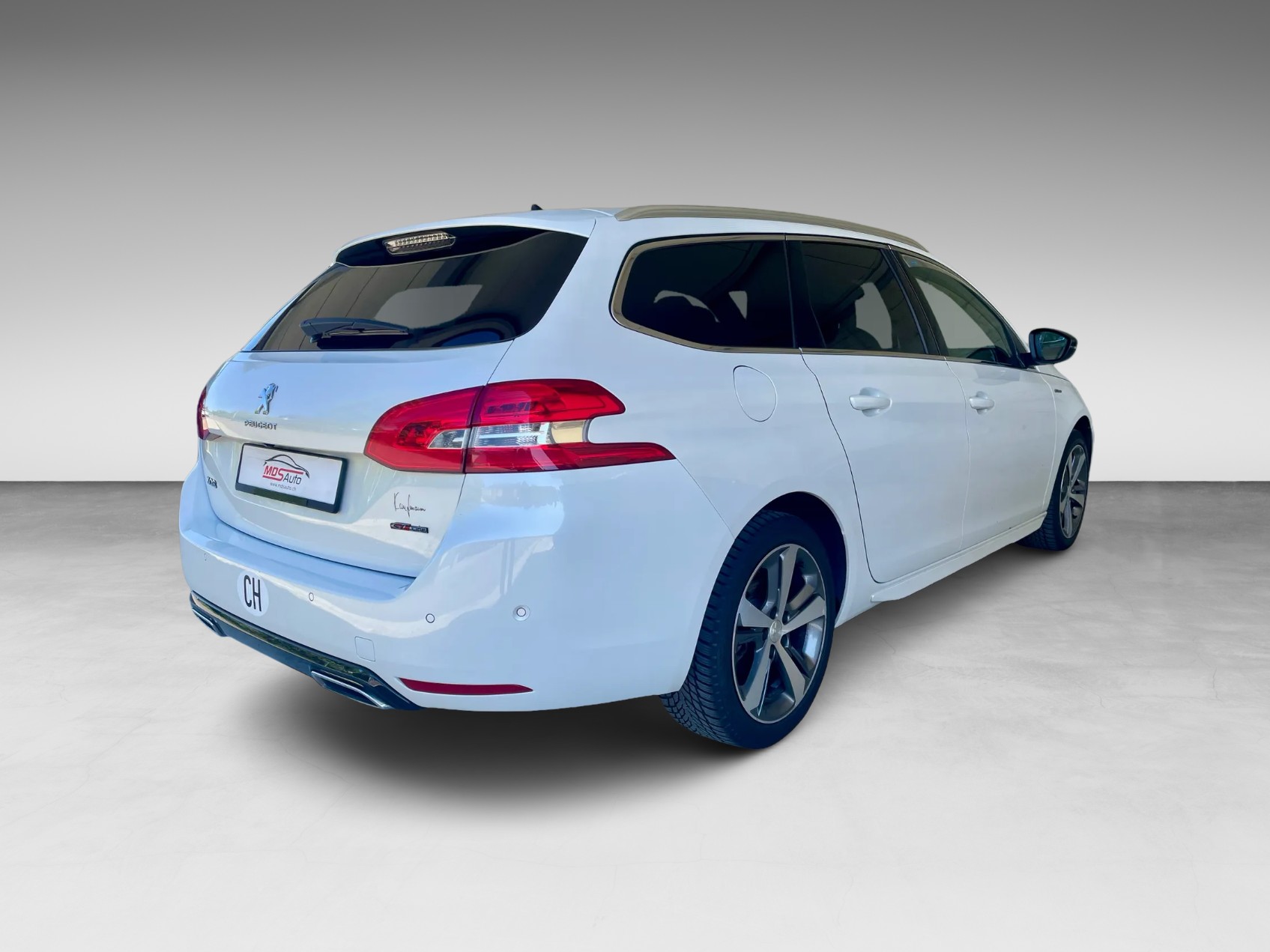 PEUGEOT 308 SW 1.2 THP GT Line-image-3