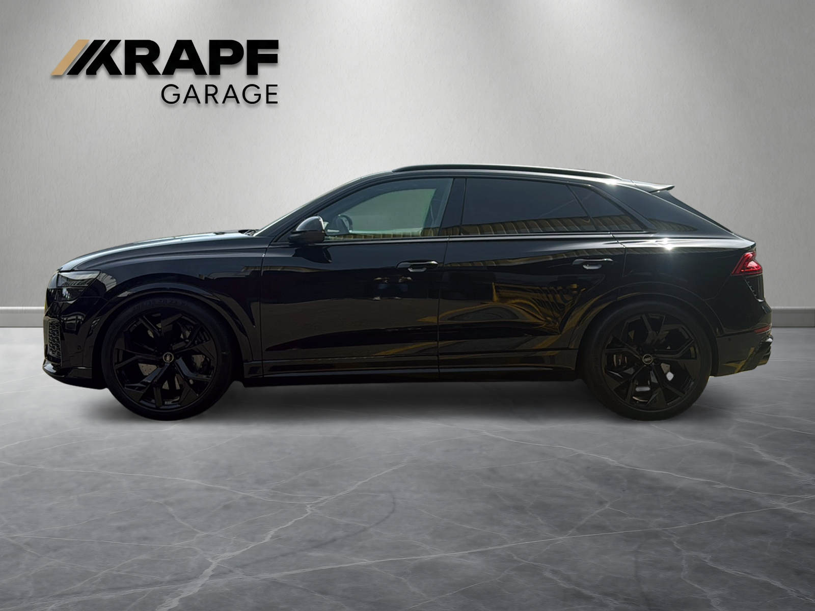 AUDI RSQ8 quattro tiptronic-showroom-element-1