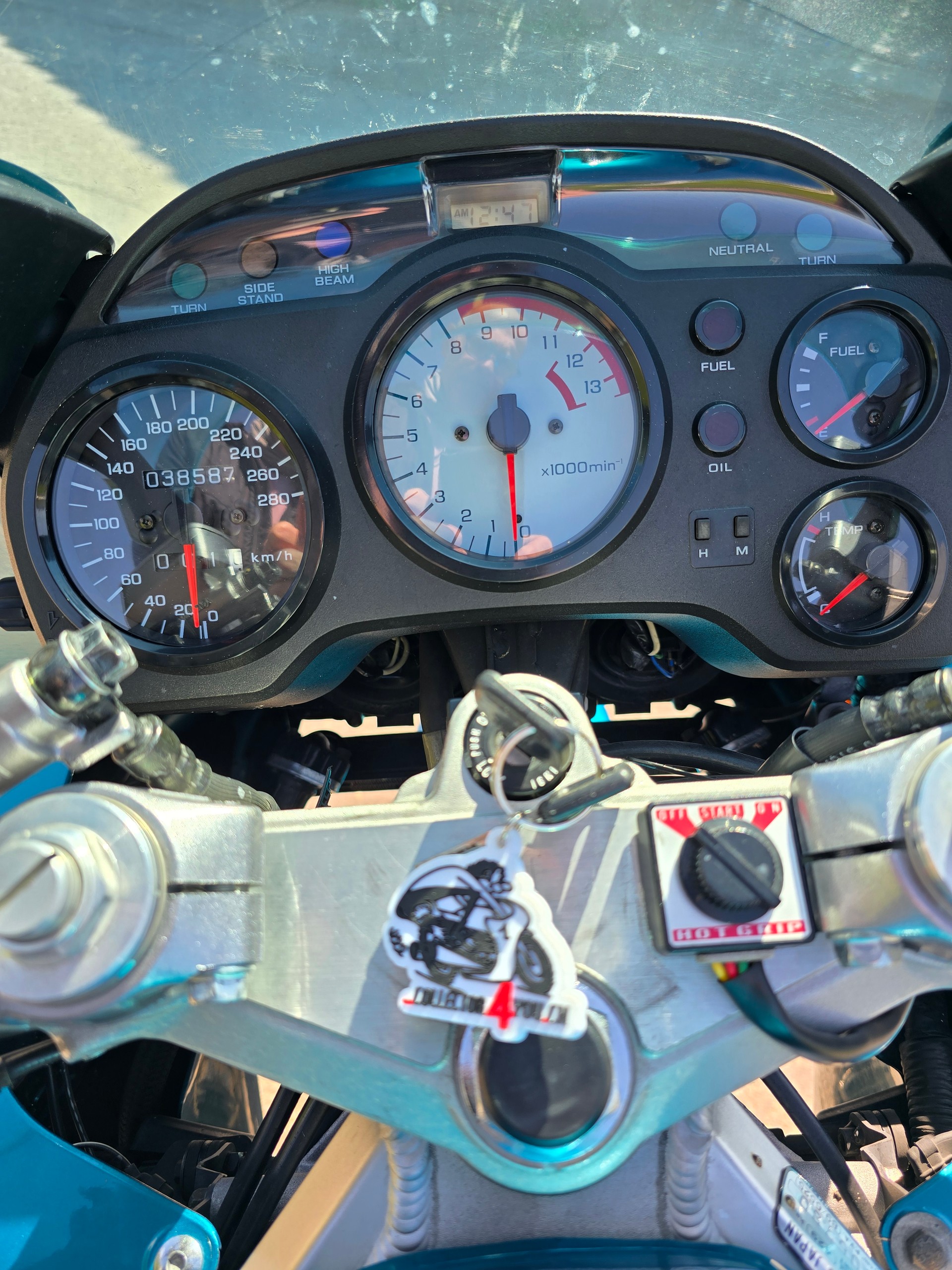 HONDA VFR 750 F R-V-image-4