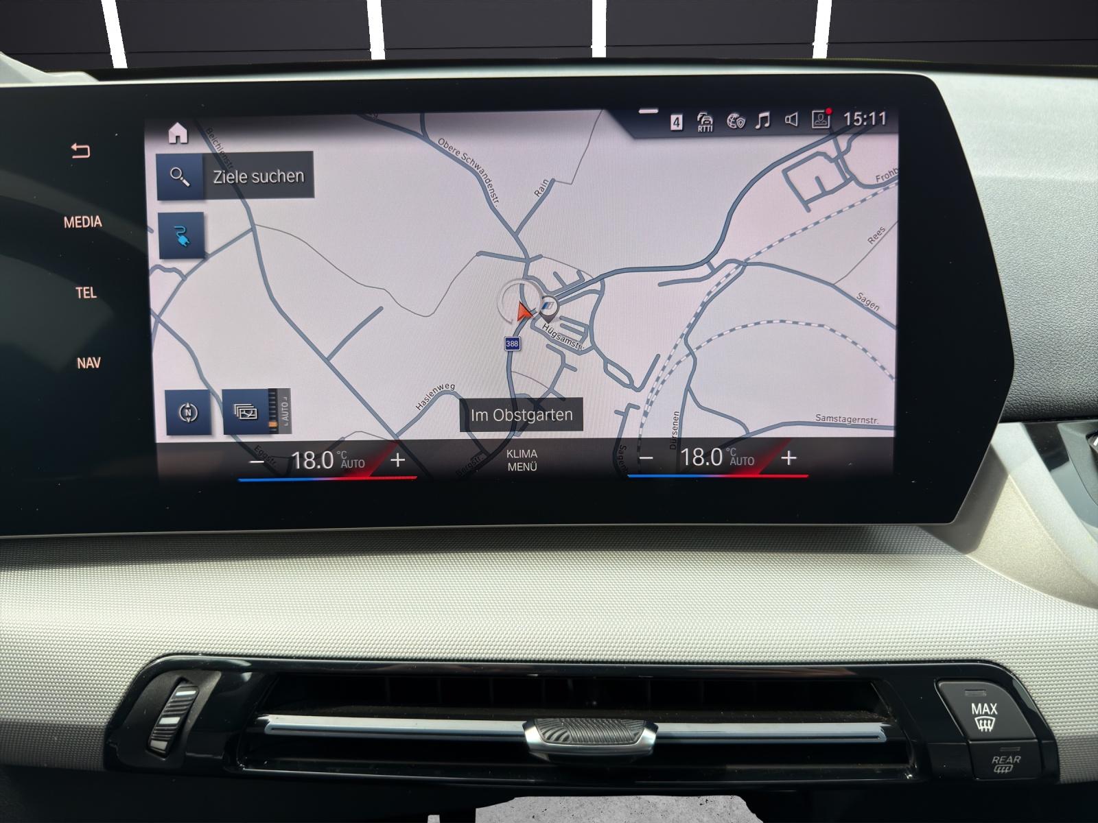 BMW iX1 30 xDrive-image-12
