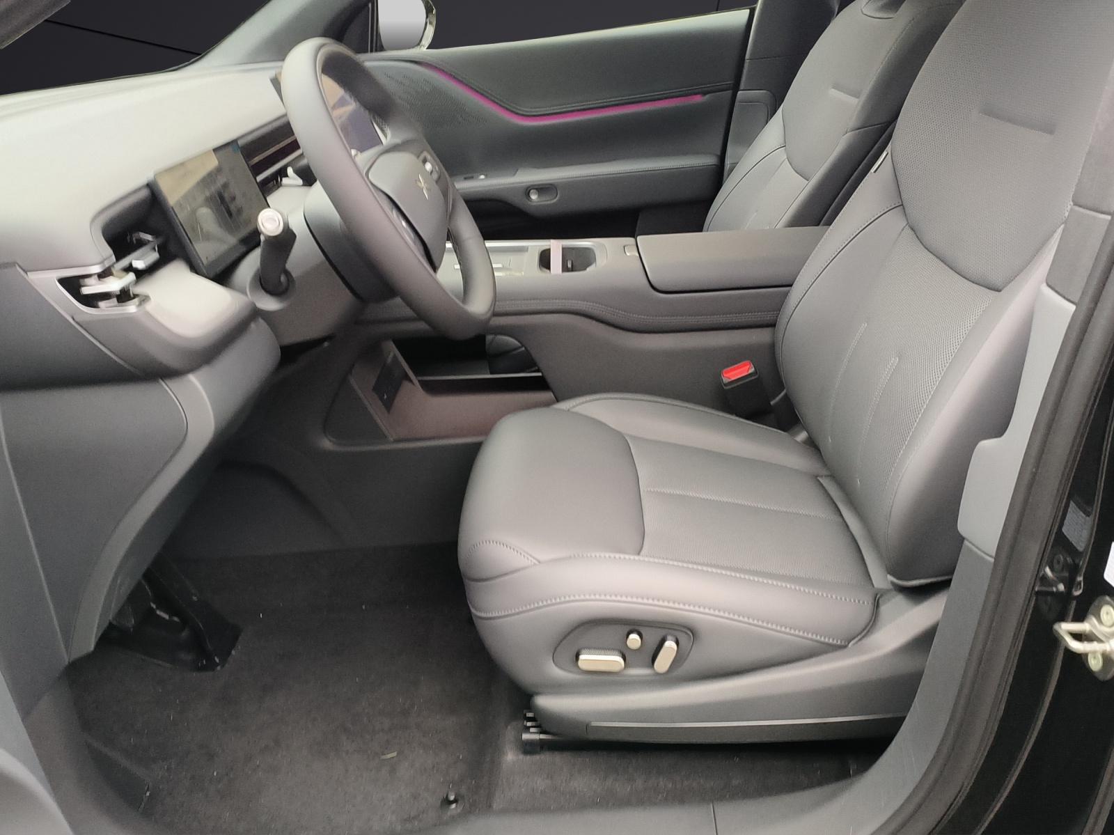 XPENG G6 Performance AWD-image-11