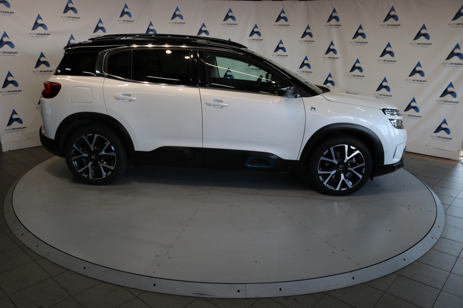 CITROEN C5 Aircross 1.6 PHEV Shine-image-32