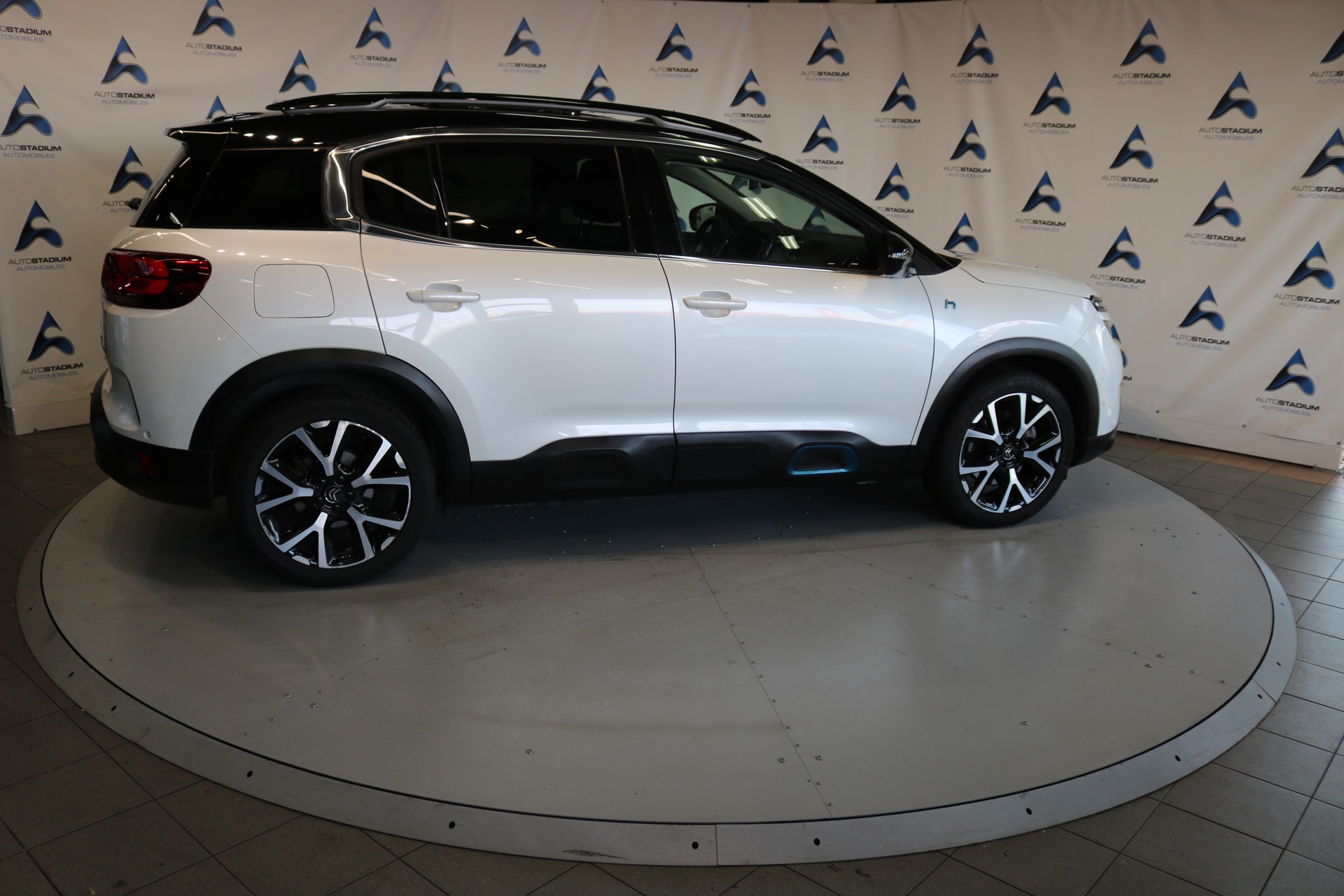 CITROEN C5 Aircross 1.6 PHEV Shine-image-30