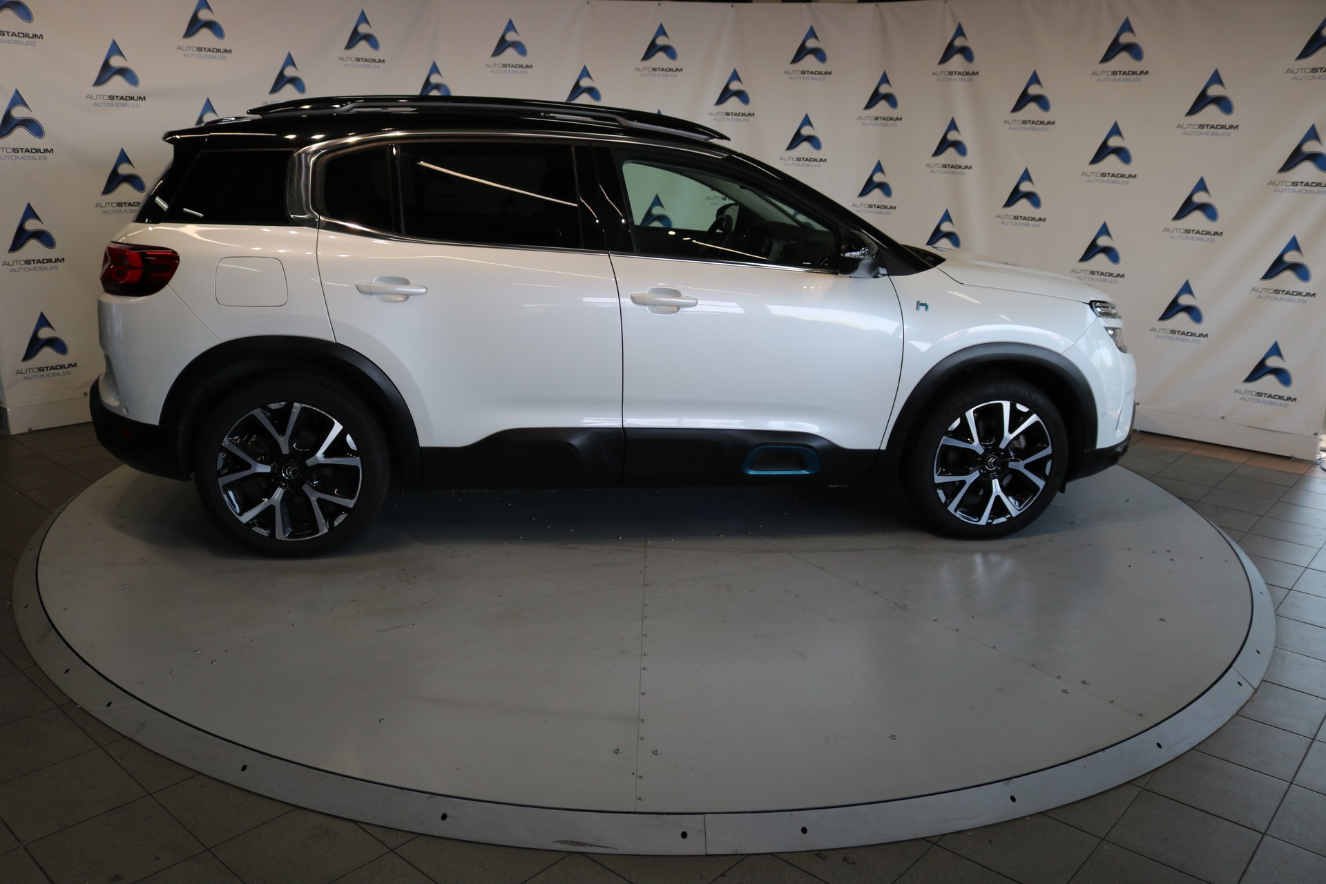 CITROEN C5 Aircross 1.6 PHEV Shine-image-31