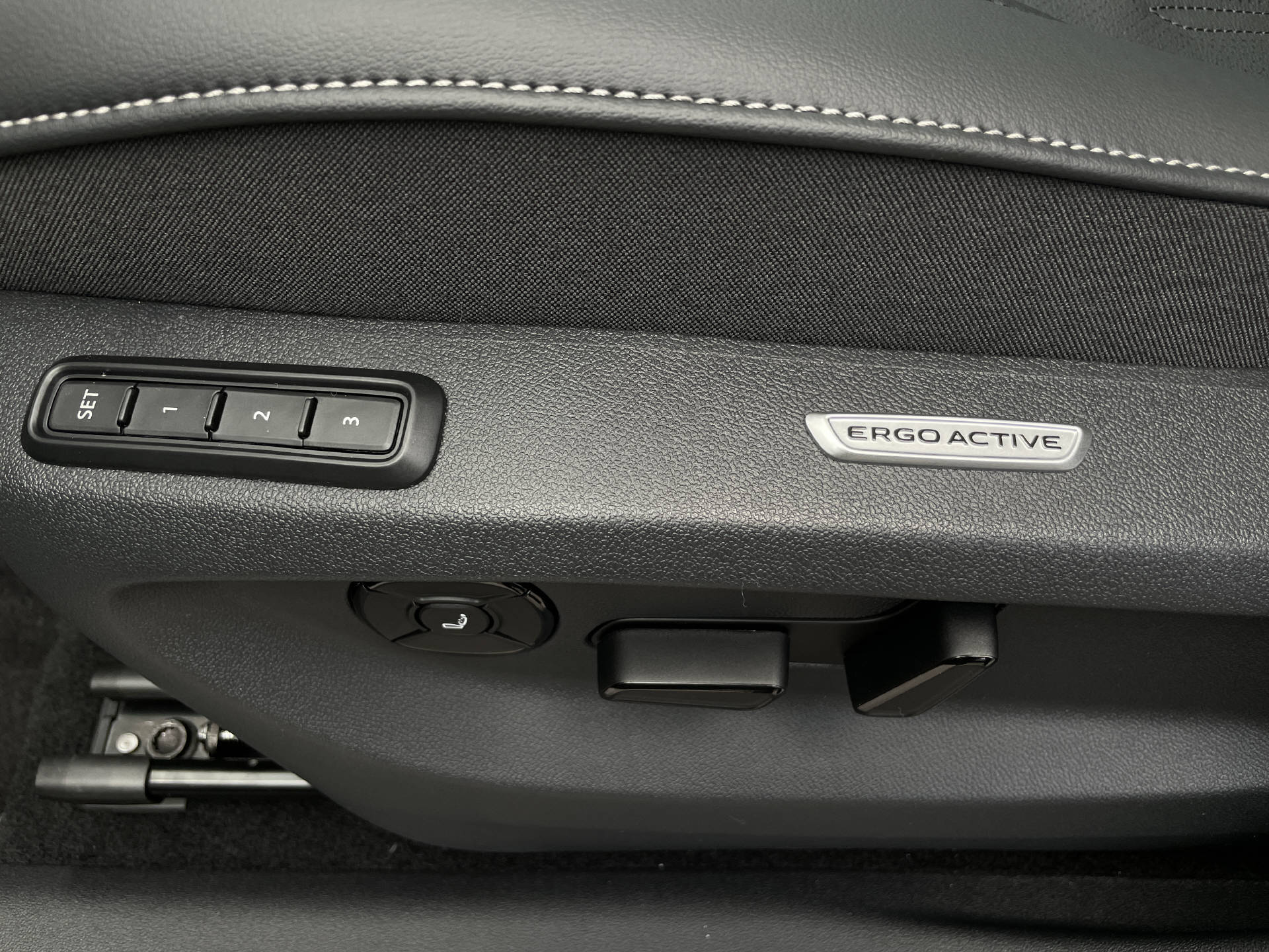 VW Tiguan 2.0 TSI R-Line Plus DSG 4motion-image-22