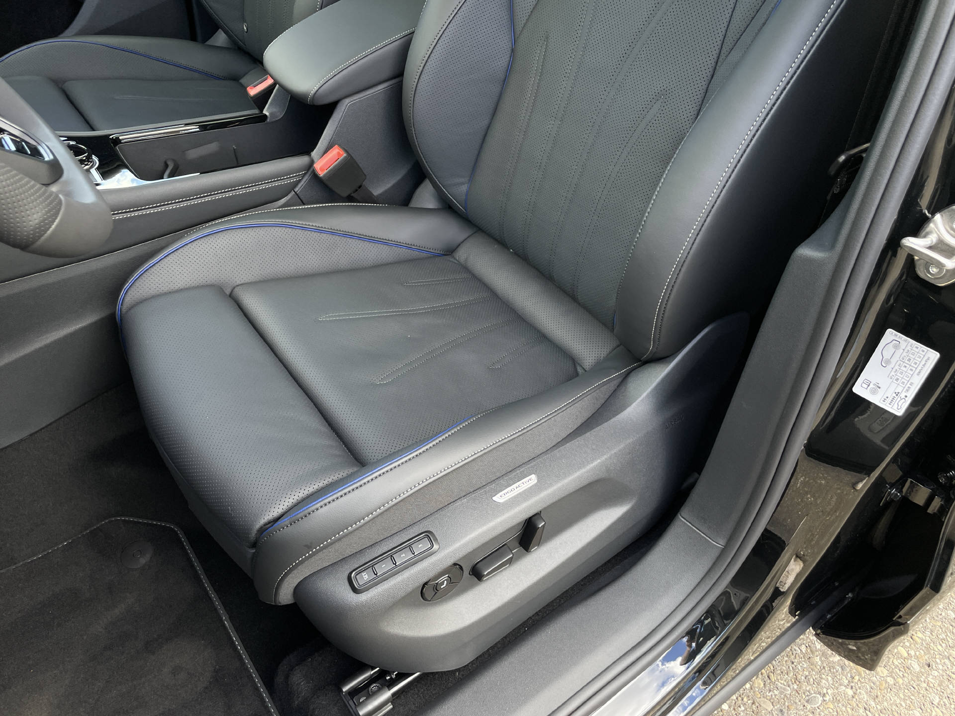 VW Tiguan 2.0 TSI R-Line Plus DSG 4motion-image-10