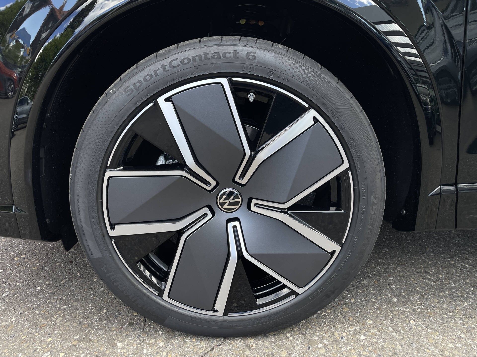 VW Tiguan 2.0 TSI R-Line Plus DSG 4motion-image-29