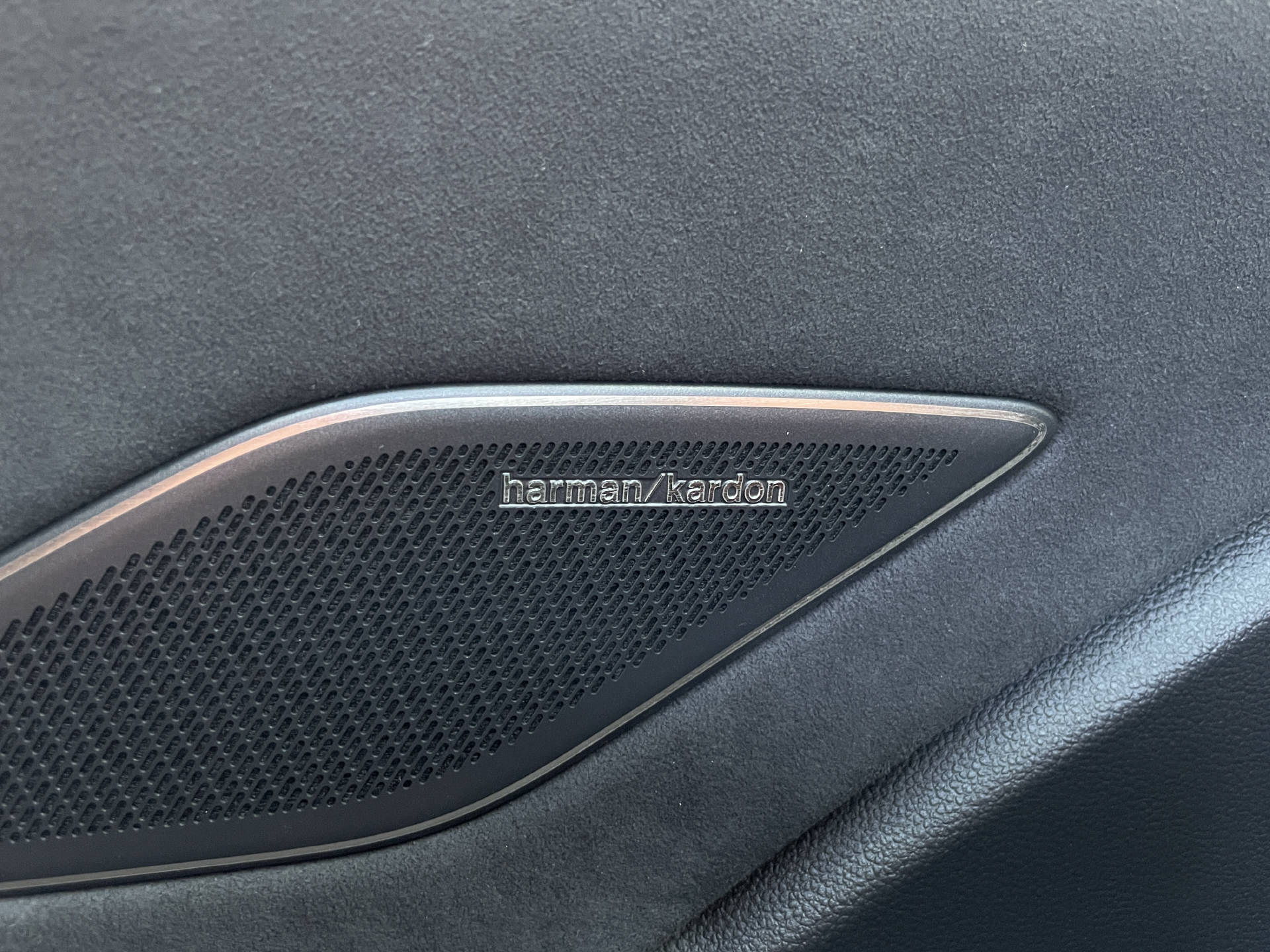 VW Tiguan 2.0 TSI R-Line Plus DSG 4motion-image-24