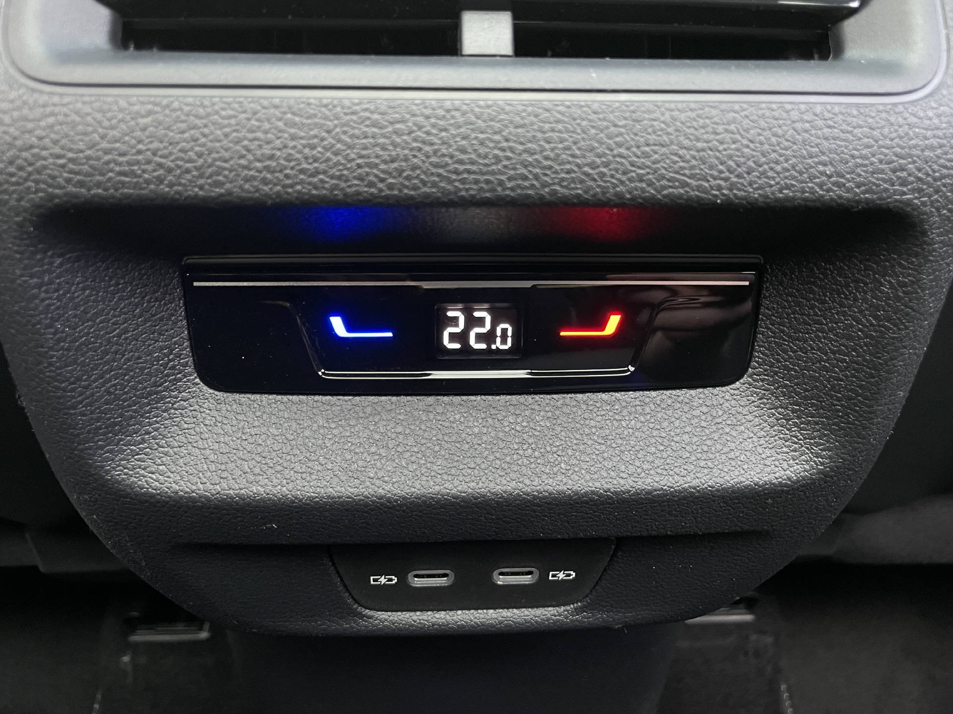 VW Tiguan 2.0 TSI R-Line Plus DSG 4motion-image-23