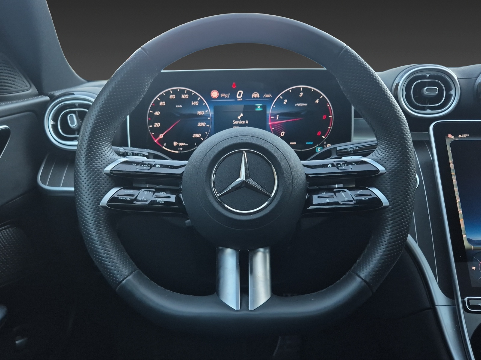 MERCEDES-BENZ C 200 d AMG Line-image-9