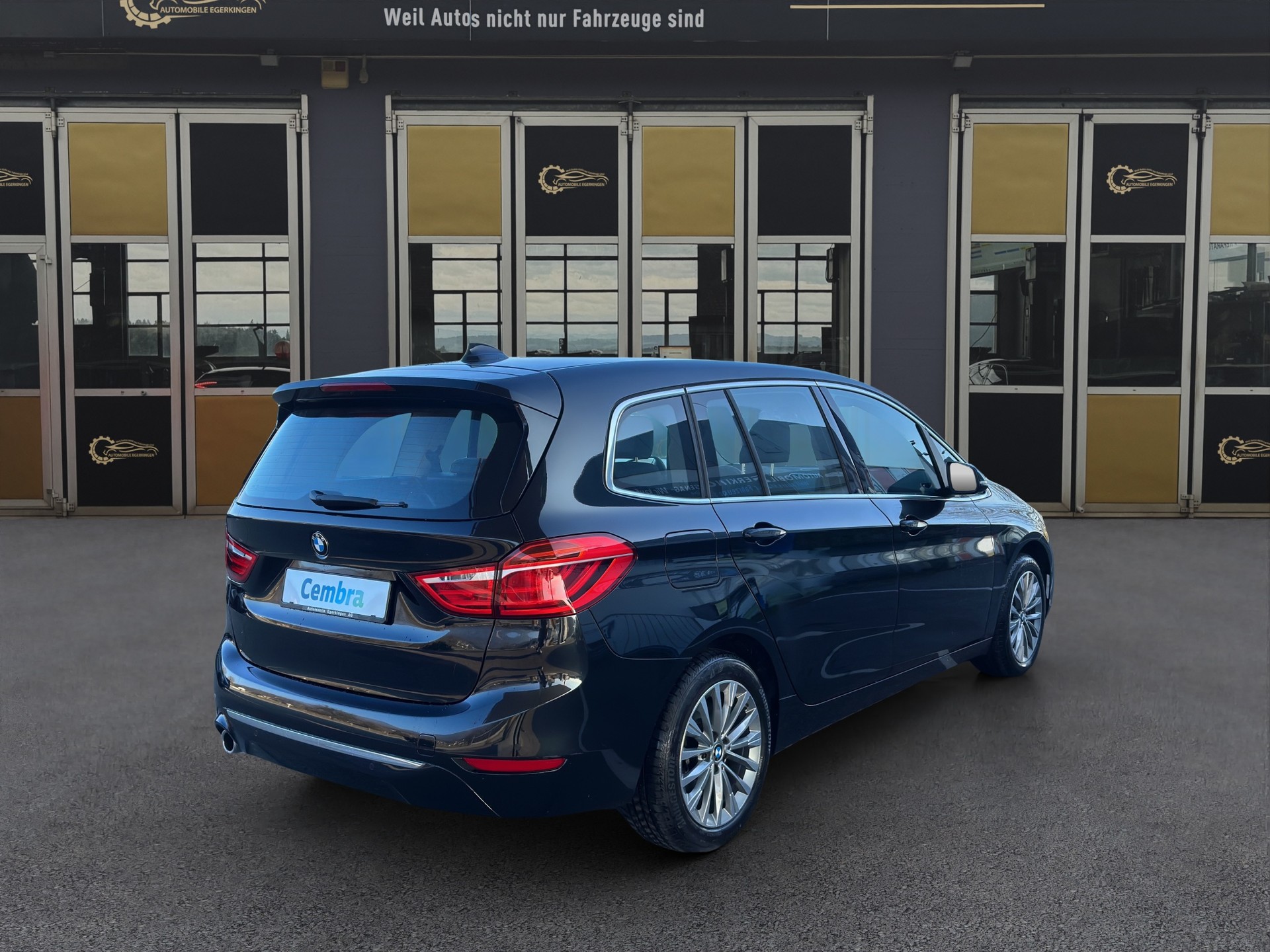 BMW 216d Gran Tourer DKG Luxury Line-image-4