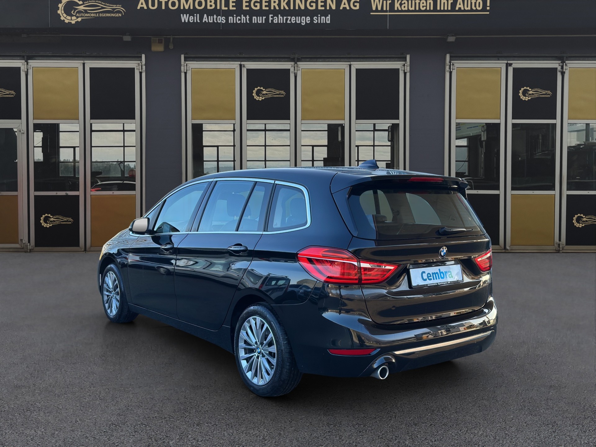 BMW 216d Gran Tourer DKG Luxury Line-image-6