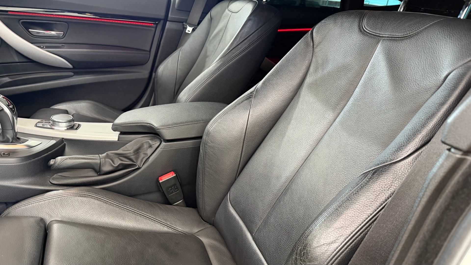 BMW 3 Series F34 Gran Turismo 330-image-6