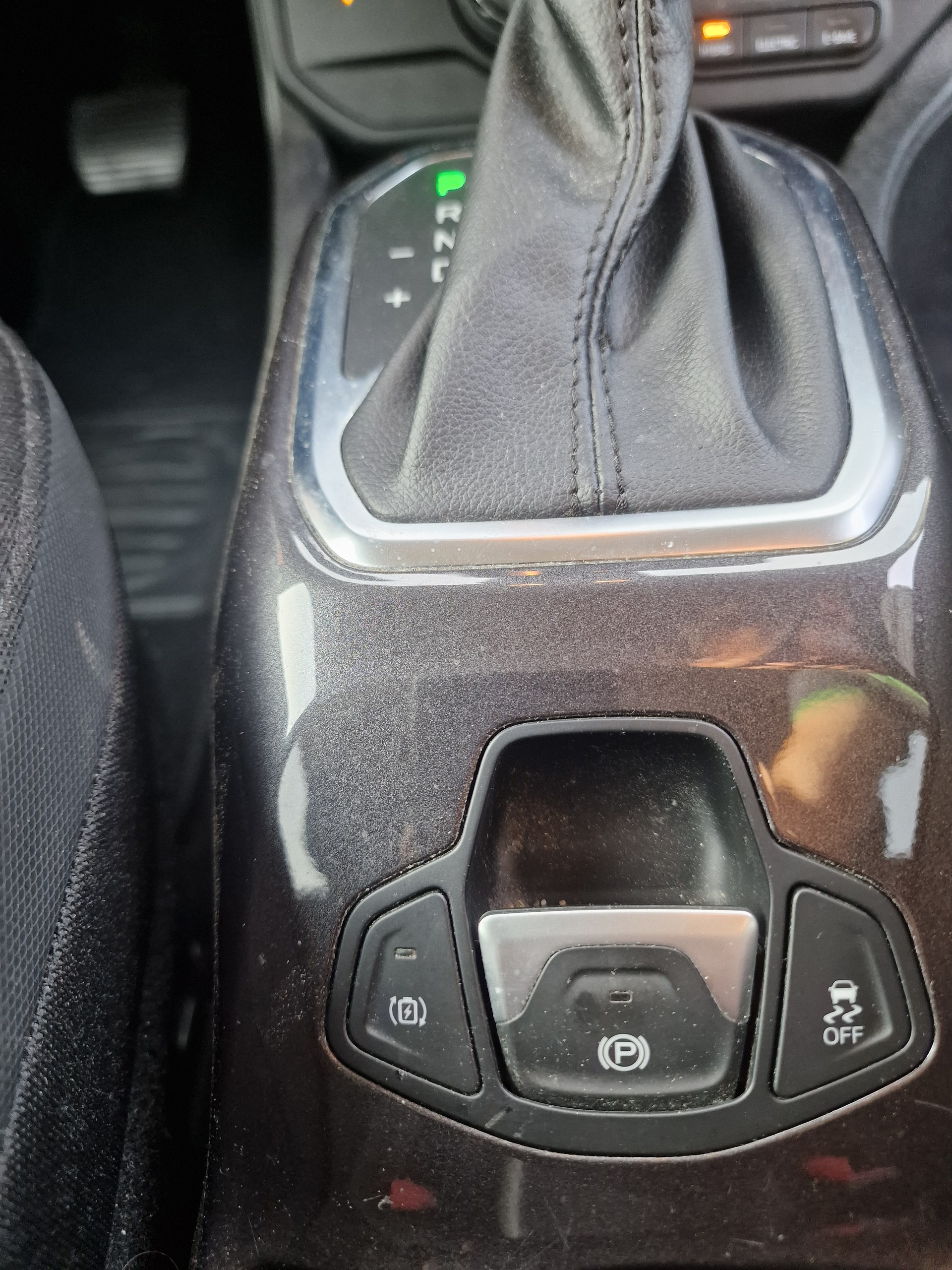 JEEP Renegade 1.3 T PHEV Limited AWD AHK 8xberei 24Mt Gara-image-19