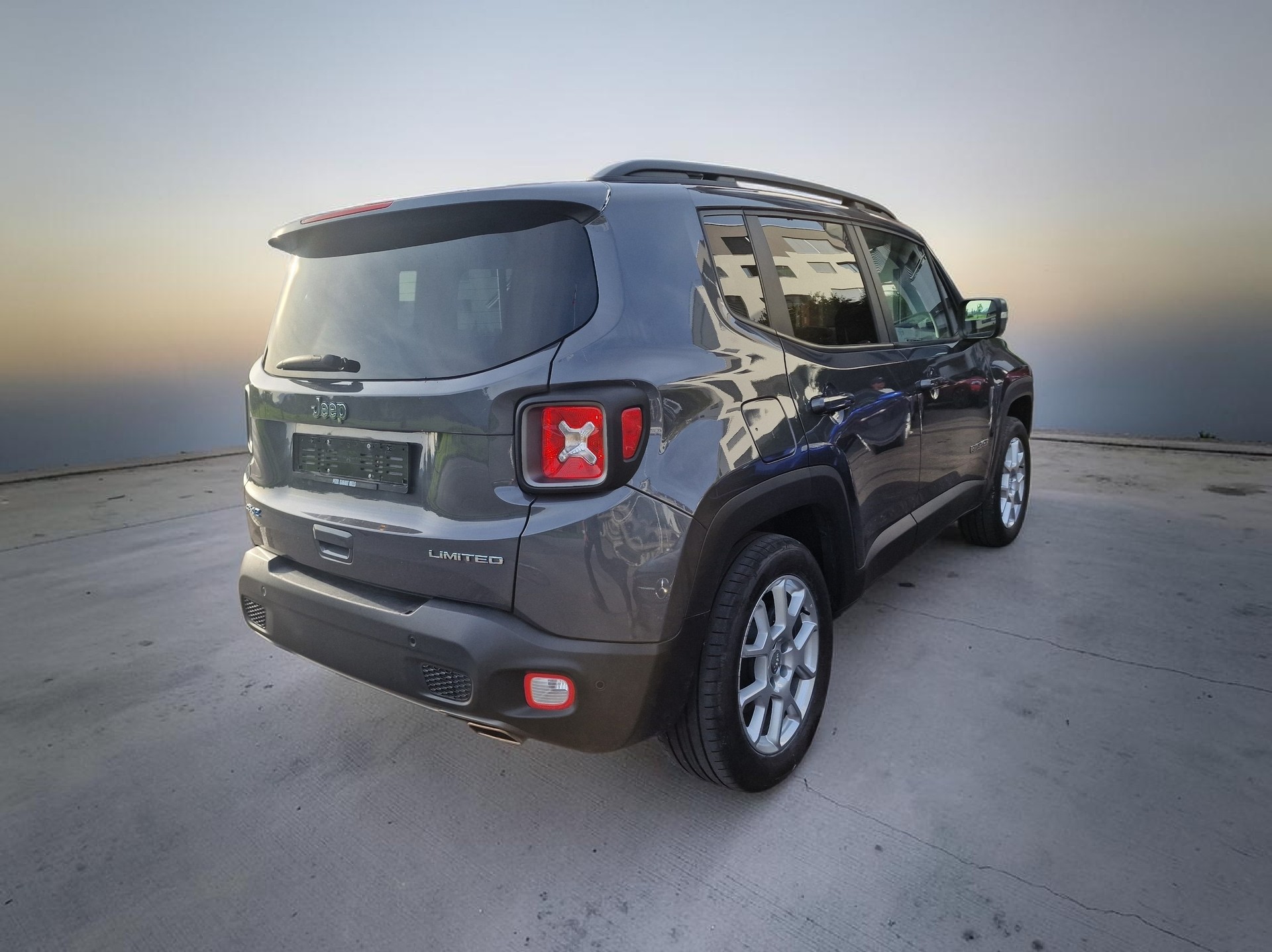 JEEP Renegade 1.3 T PHEV Limited AWD AHK 8xberei 24Mt Gara-image-5