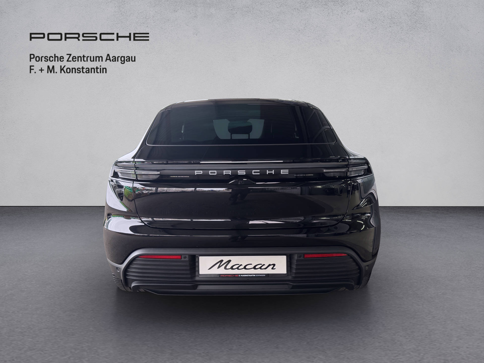 PORSCHE Macan 4-image-4