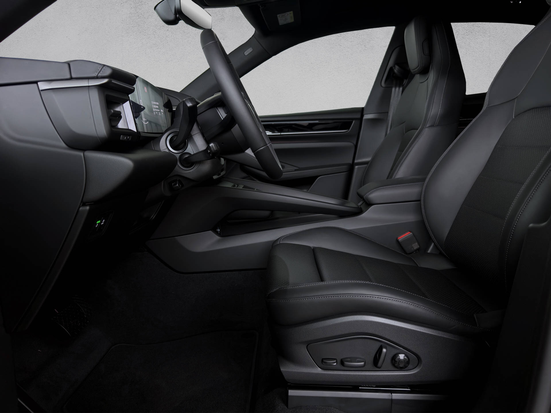 PORSCHE Macan 4-image-7