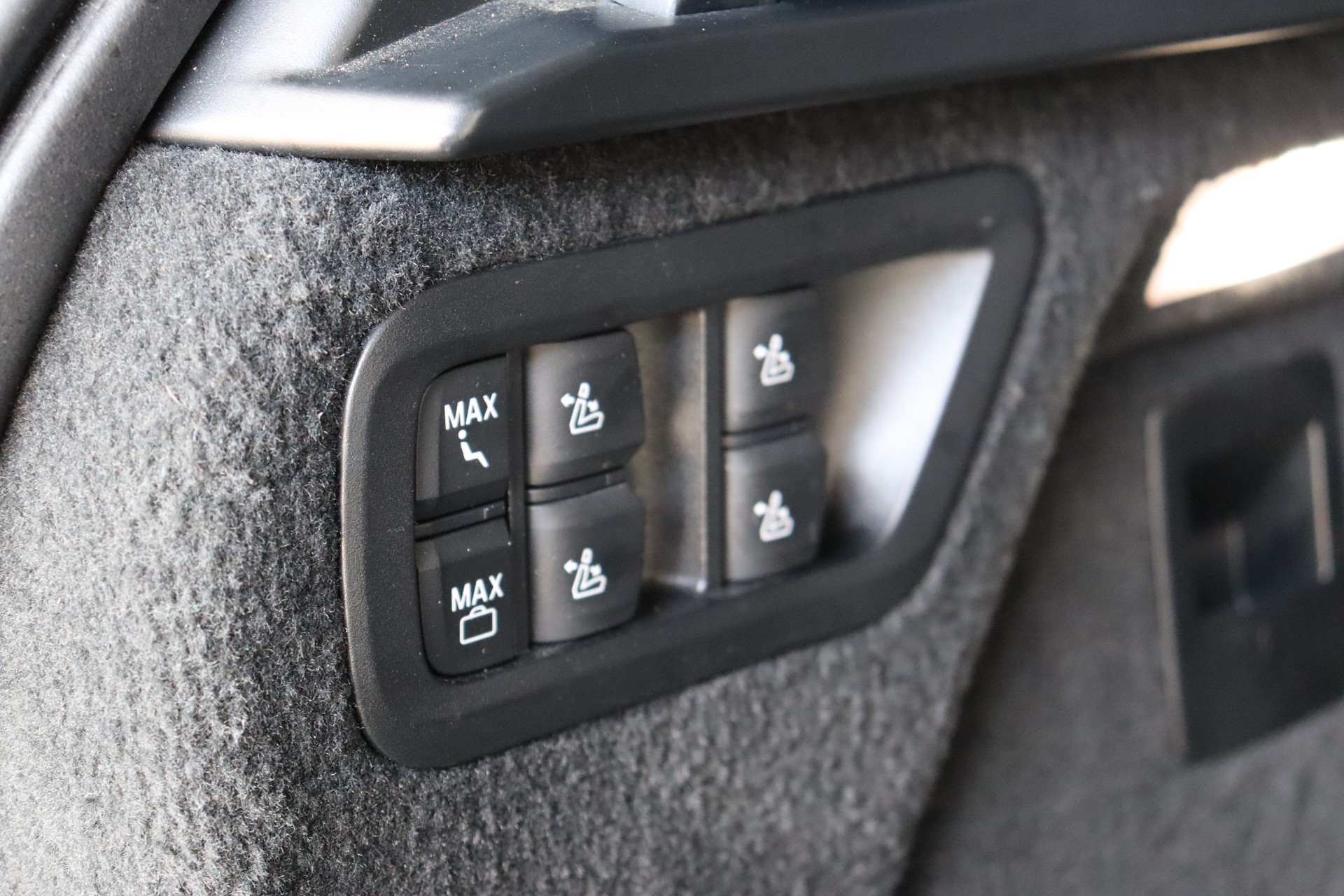BMW X7 xDrive 48V 40d M Sport Pro Steptronic-image-26