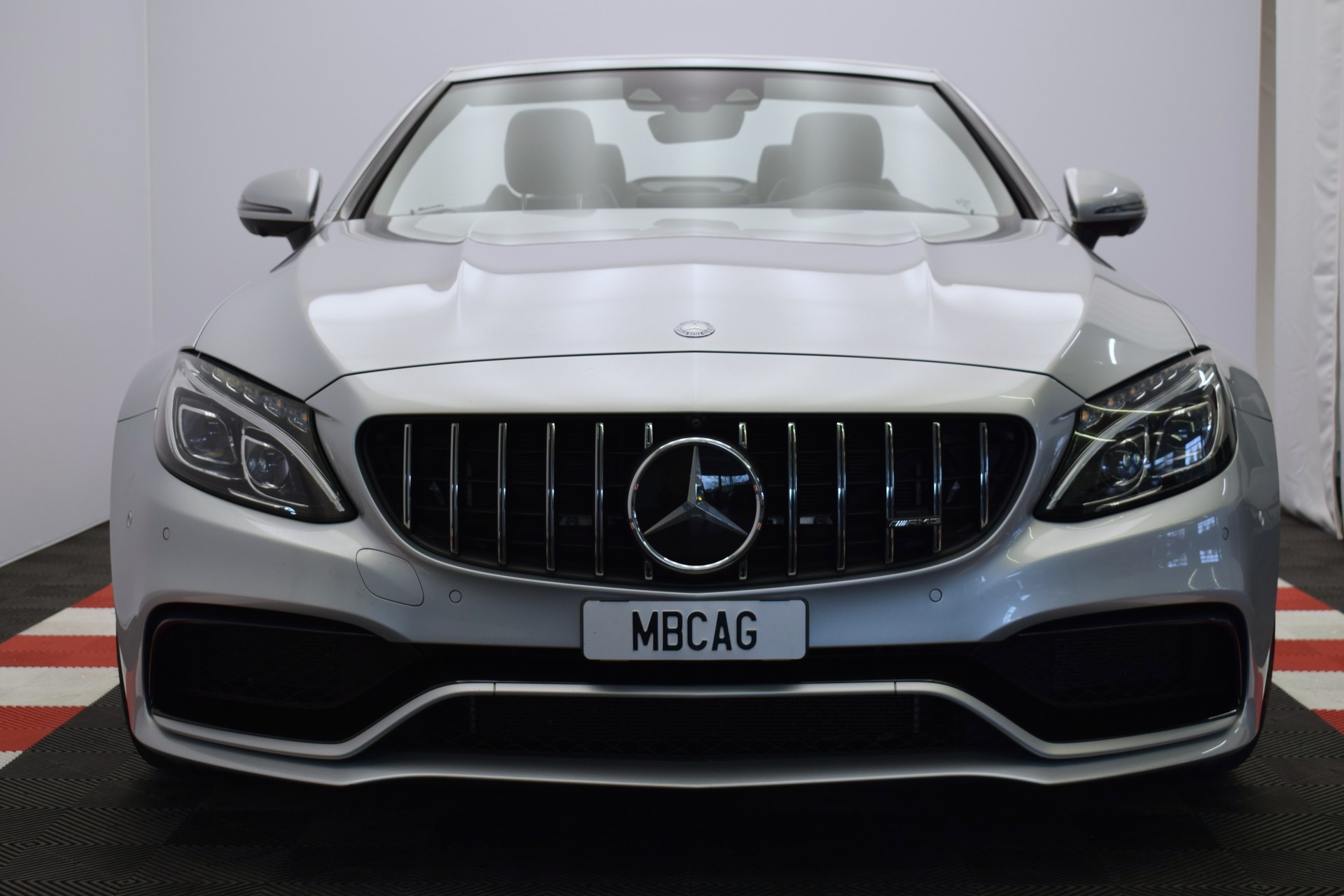 MERCEDES-BENZ C 63 S Cabriolet AMG Speedshift-showroom-element-2