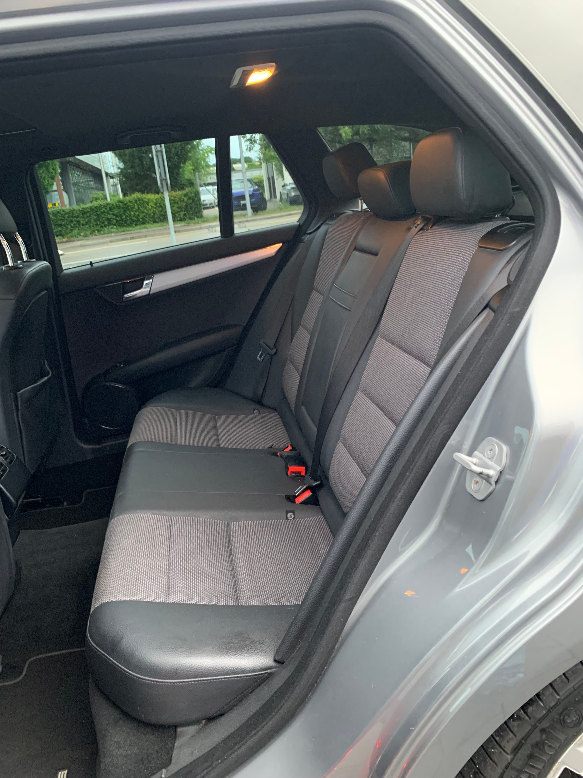 MERCEDES-BENZ C 250 CDI BlueEff. Avantgarde 4Matic 7G-Tronic-image-8