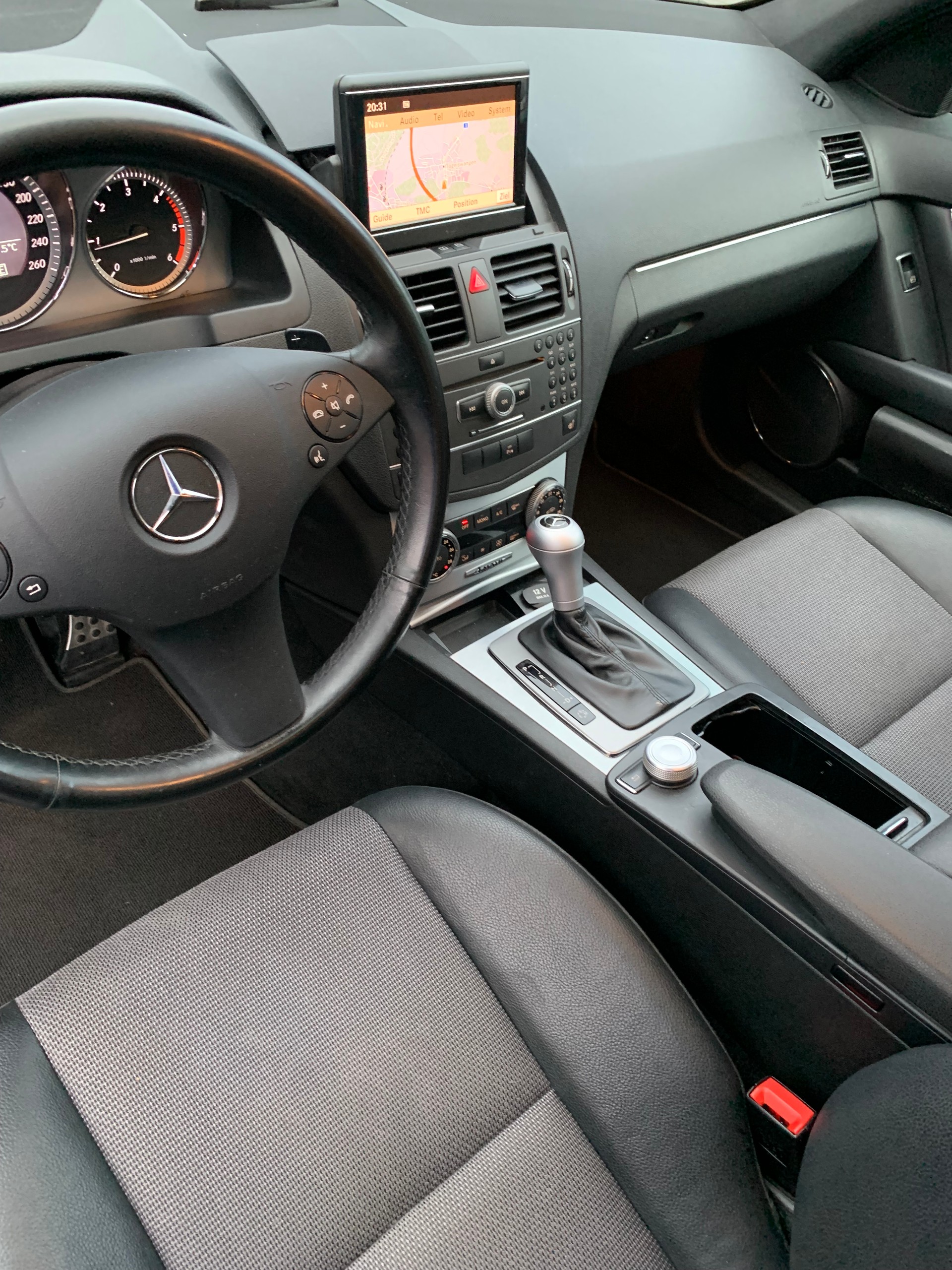 MERCEDES-BENZ C 250 CDI BlueEff. Avantgarde 4Matic 7G-Tronic-image-9