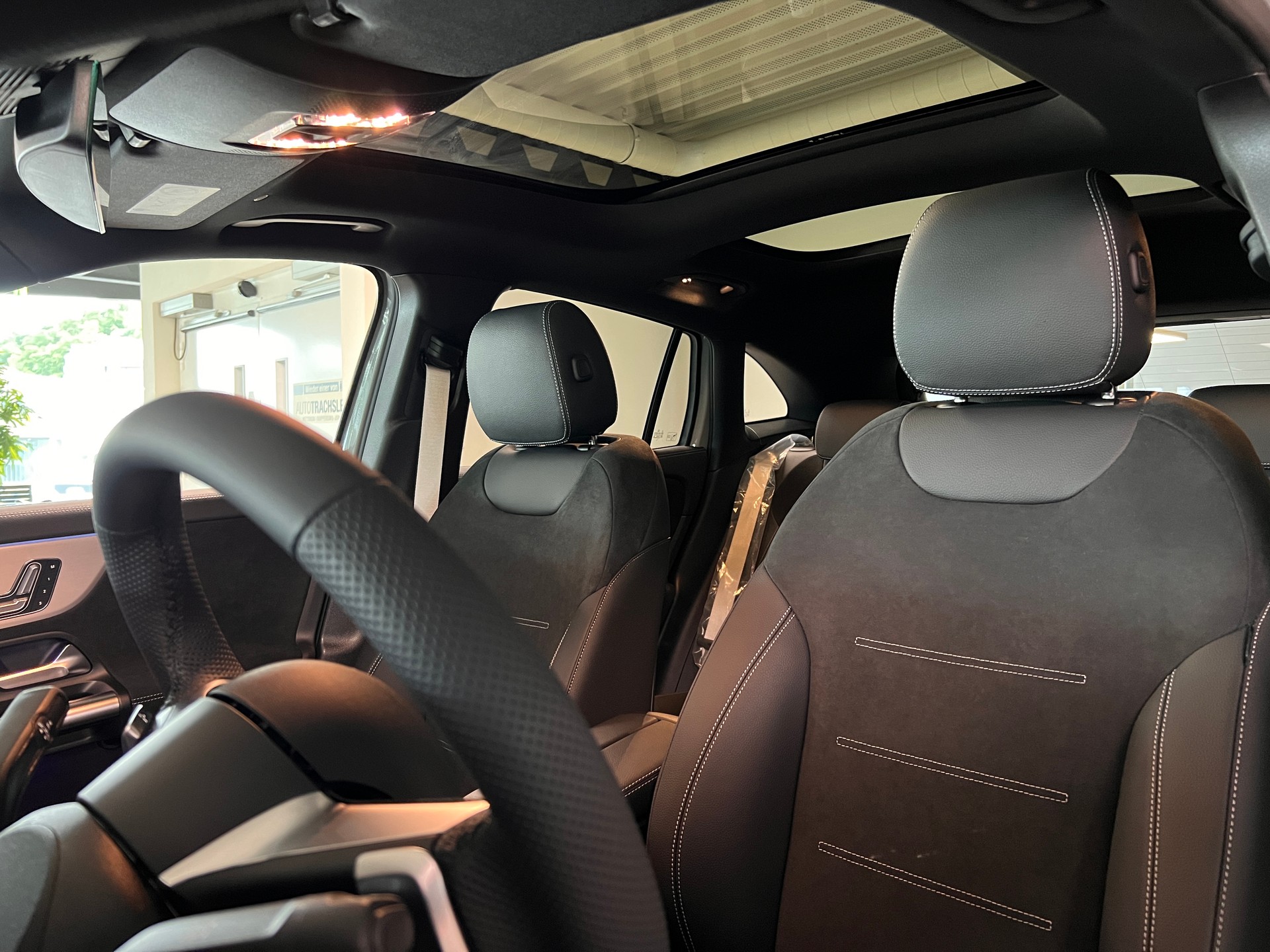 MERCEDES-BENZ GLA 250 4Matic 8G-DCT Swiss Star-image-11
