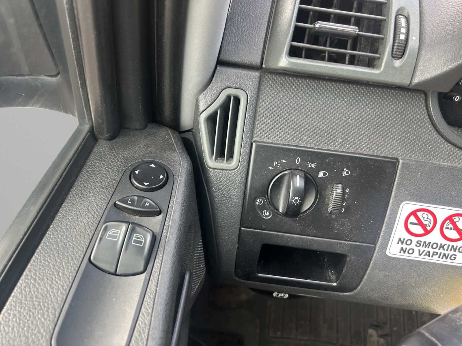 MERCEDES-BENZ Vito 113 CDI Mixto L-image-18