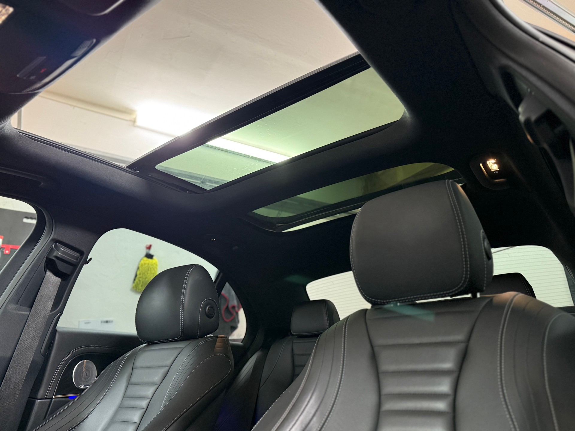MERCEDES-BENZ E 450 AMG Line 4Matic 9G-Tronic-image-9