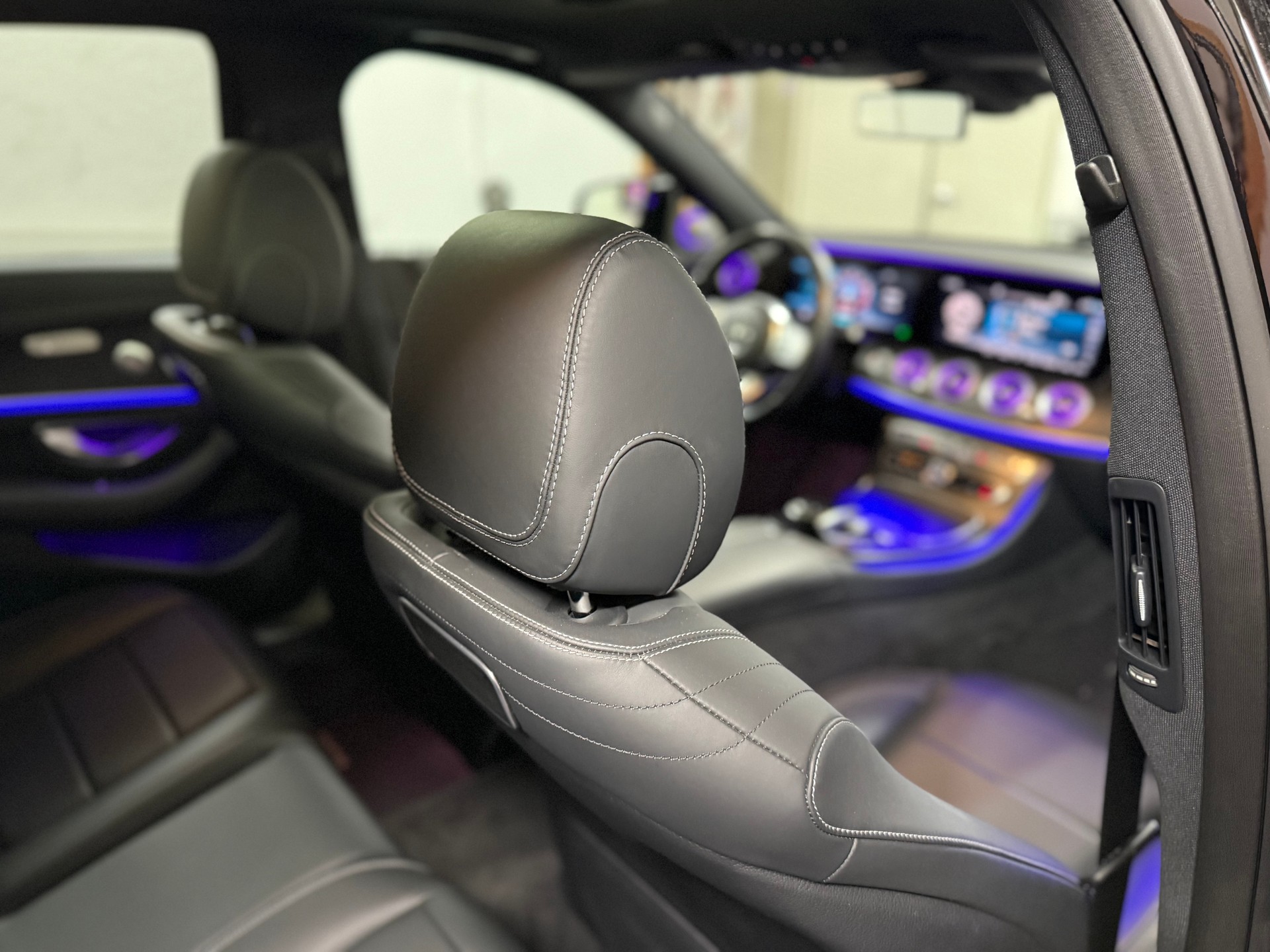 MERCEDES-BENZ E 450 AMG Line 4Matic 9G-Tronic-image-7