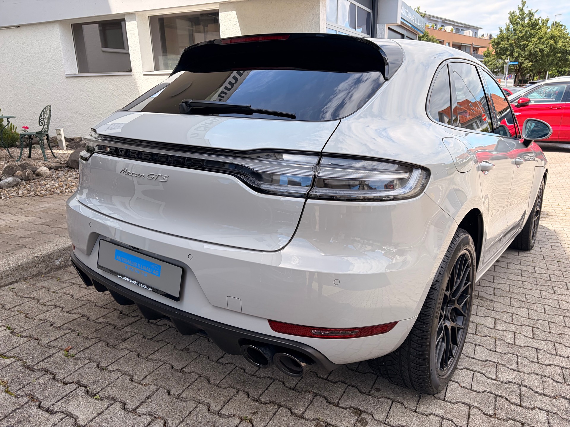 PORSCHE Macan GTS PDK-image-2