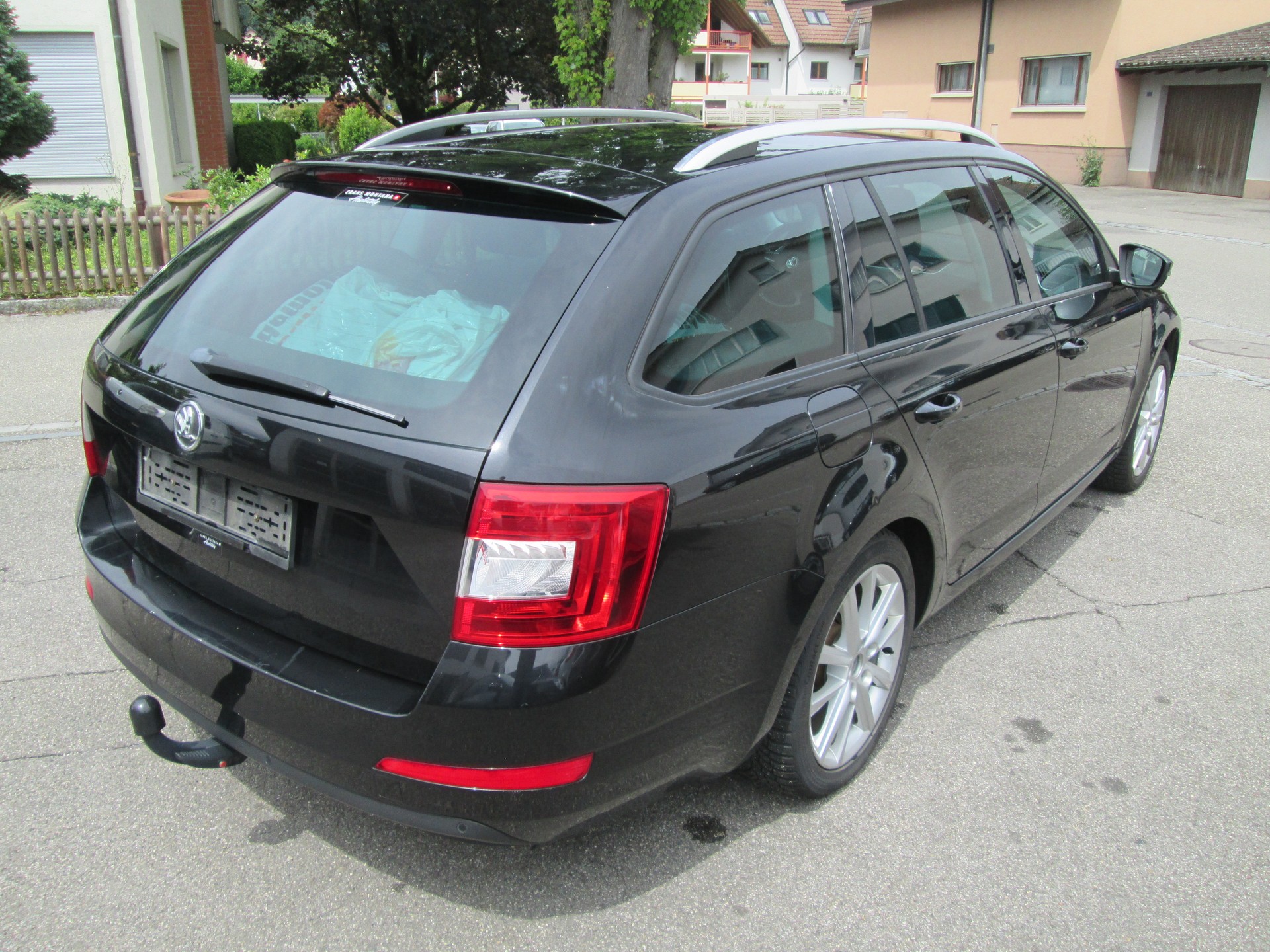 SKODA Octavia Combi 1.8 TSI Elegance 4x4 DSG-image-4