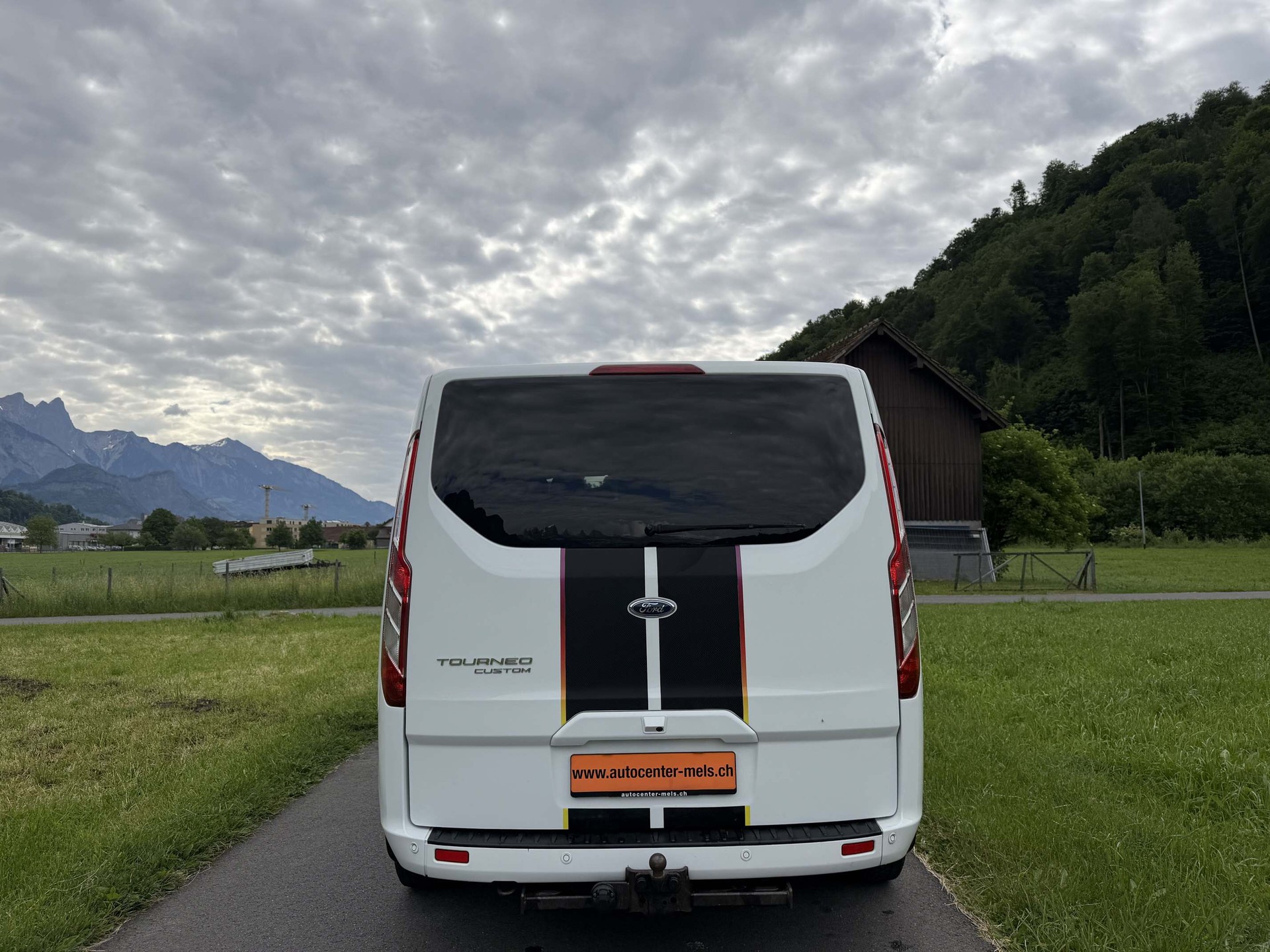 FORD Tourneo Custom 320 L1 2.0 TDCi 185 Titanium-image-6