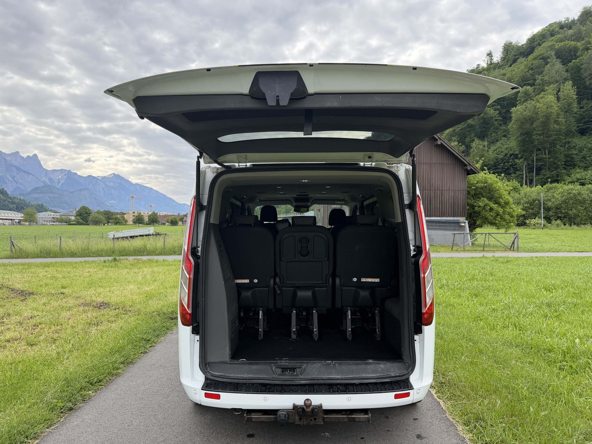 FORD Tourneo Custom 320 L1 2.0 TDCi 185 Titanium-image-7