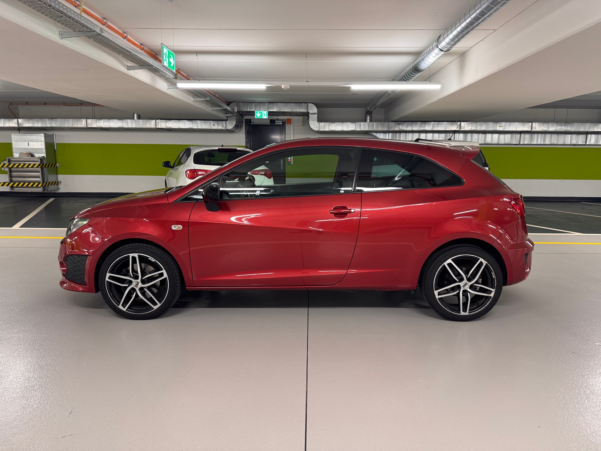 SEAT Ibiza SC 1.4 TSI Cupra DSG-image-6