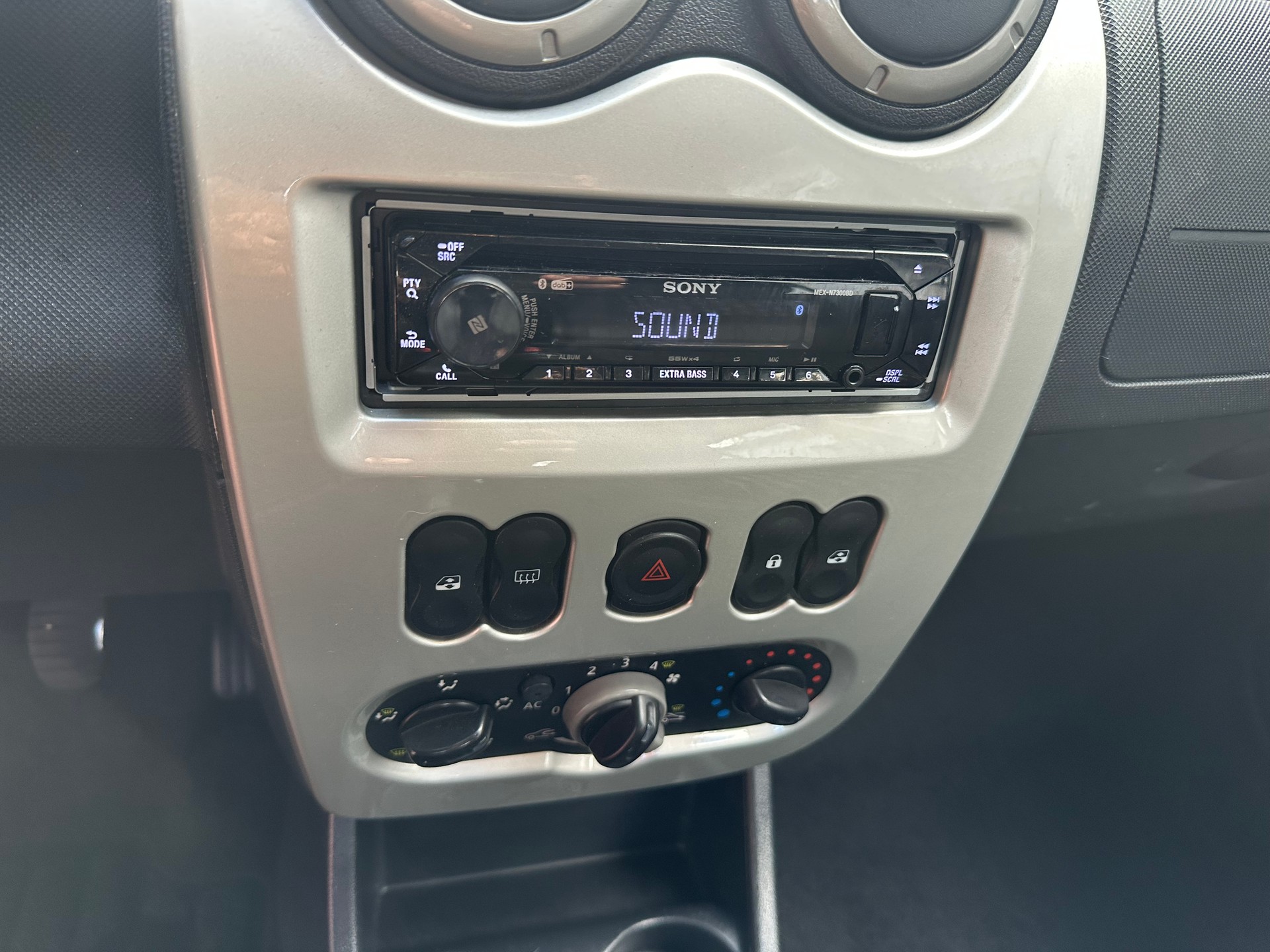 DACIA Sandero 1.6 Ambiance-image-7