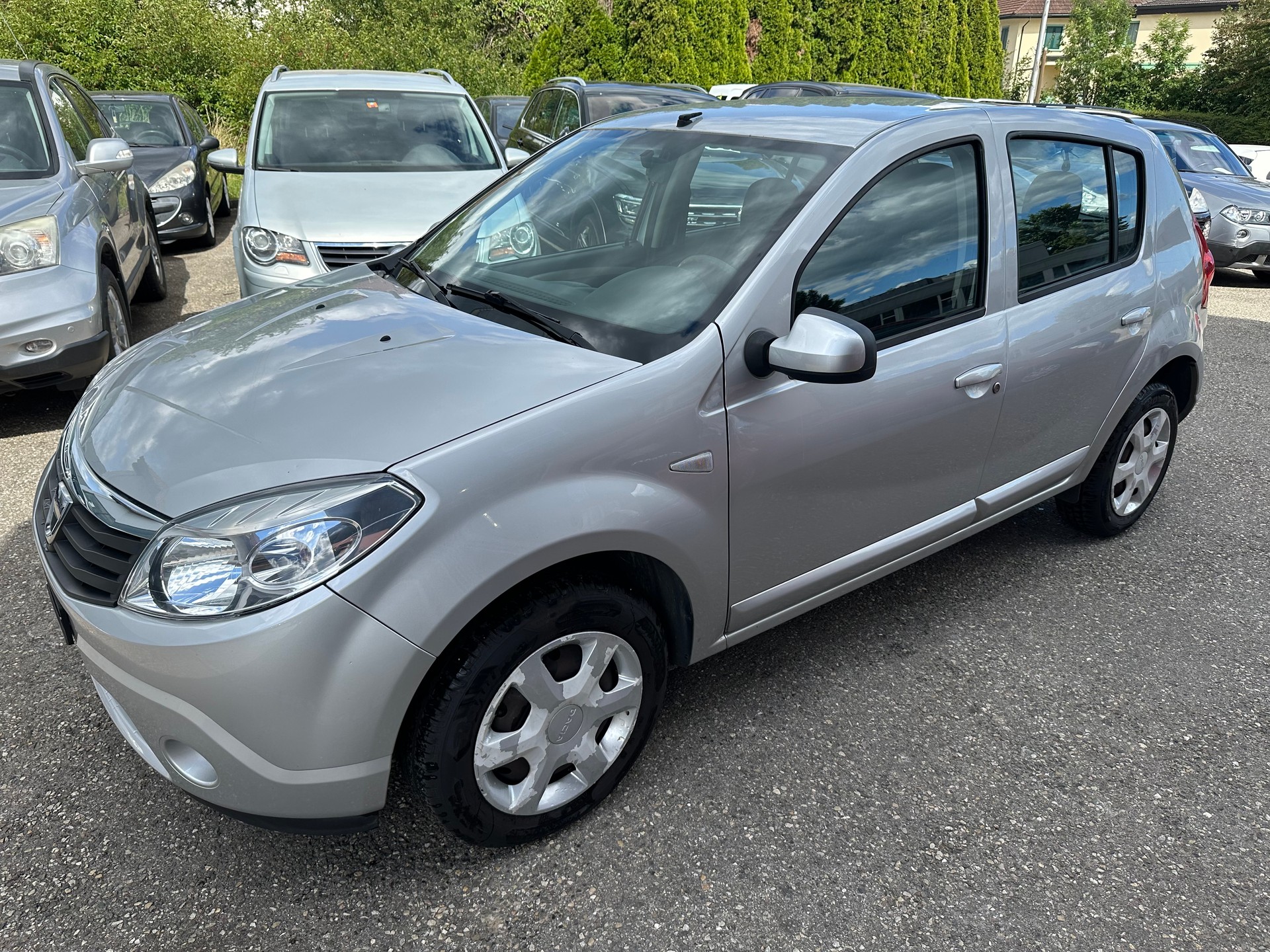 DACIA Sandero 1.6 Ambiance-image-2