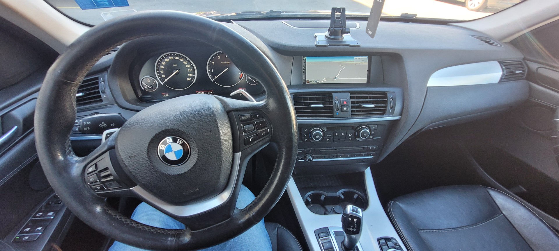 BMW X3 xDrive 28i Steptronic-image-13