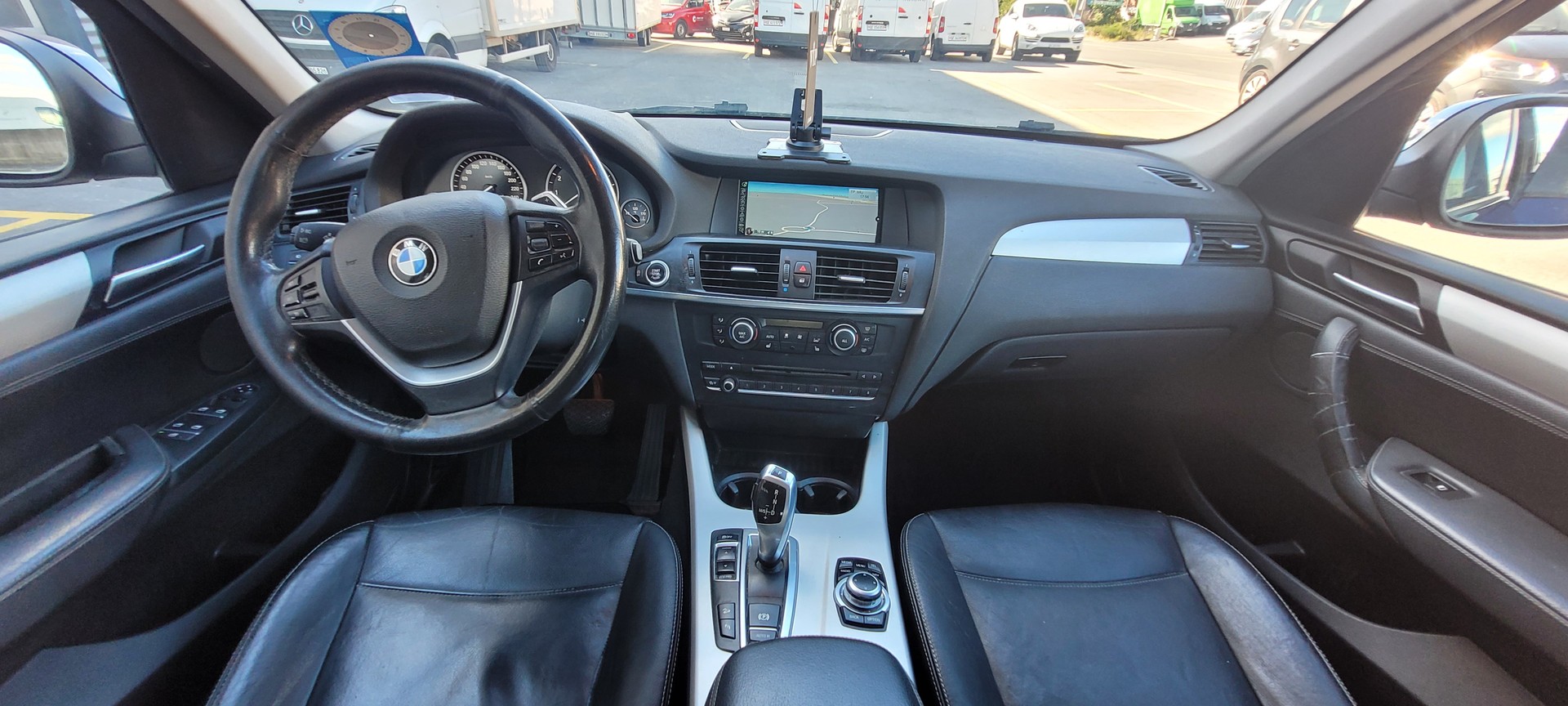 BMW X3 xDrive 28i Steptronic-image-12