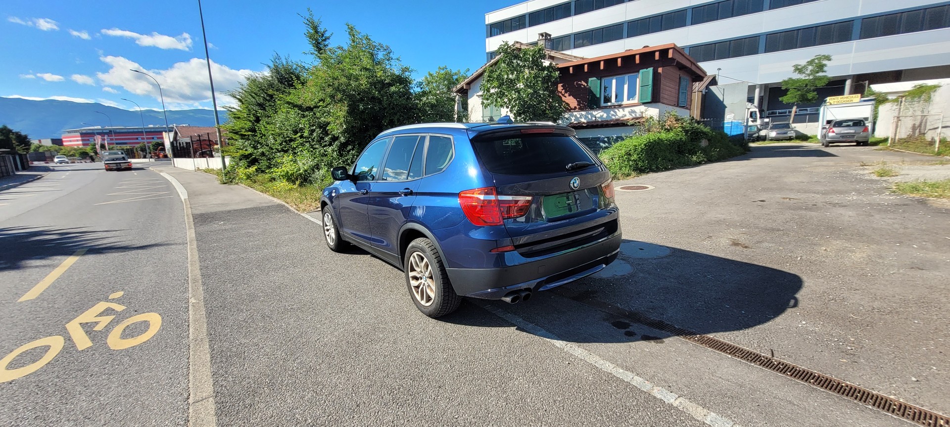 BMW X3 xDrive 28i Steptronic-image-5