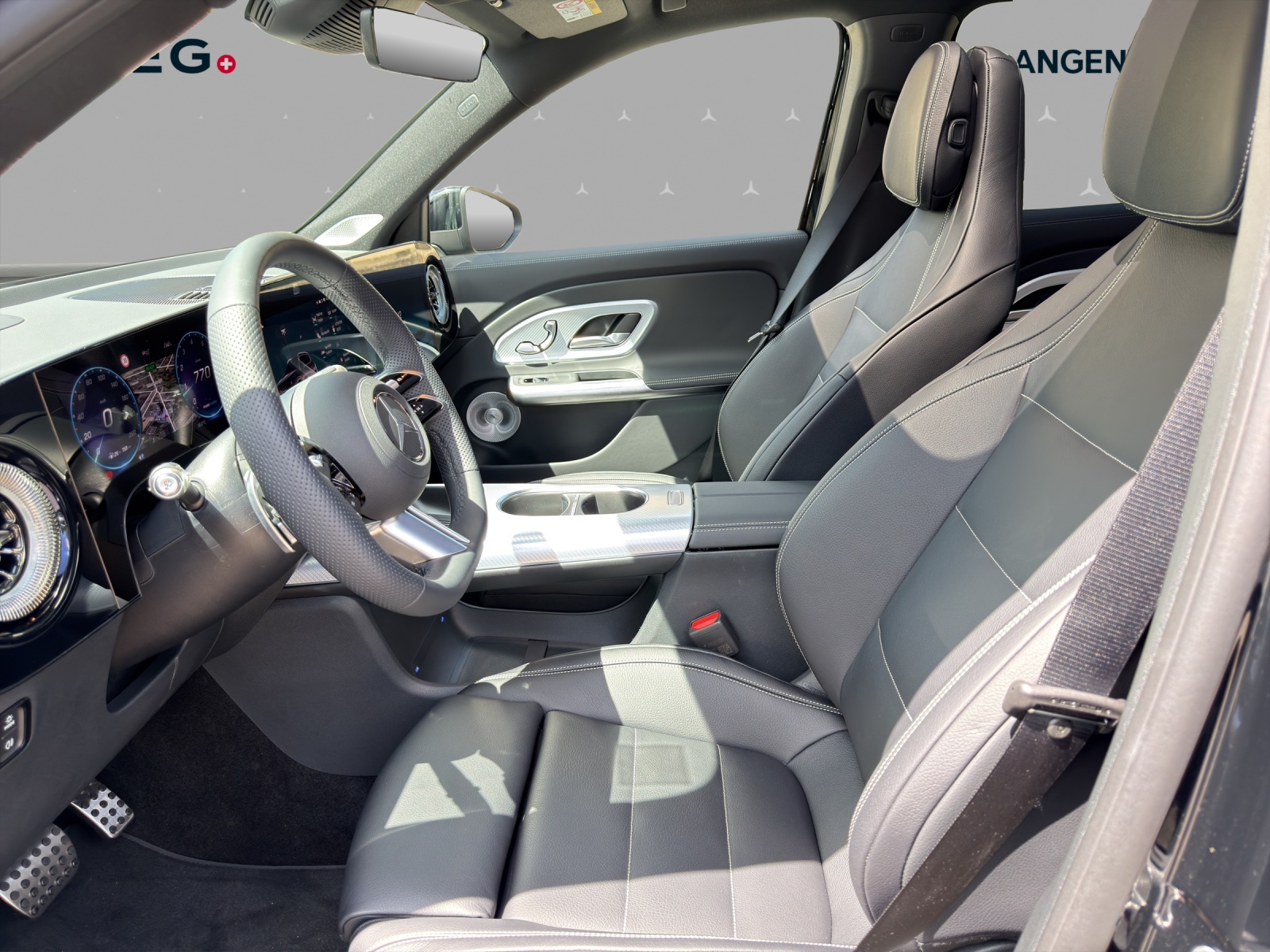 MERCEDES-BENZ GLB 220 4Matic 8G-Tronic-image-7