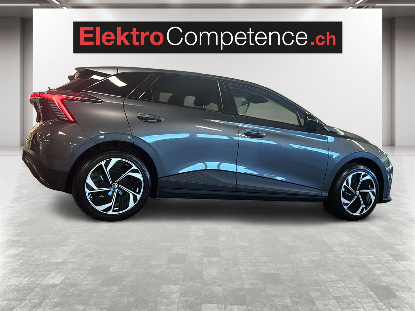 MG 4 EV 64kWh Premium-image-14