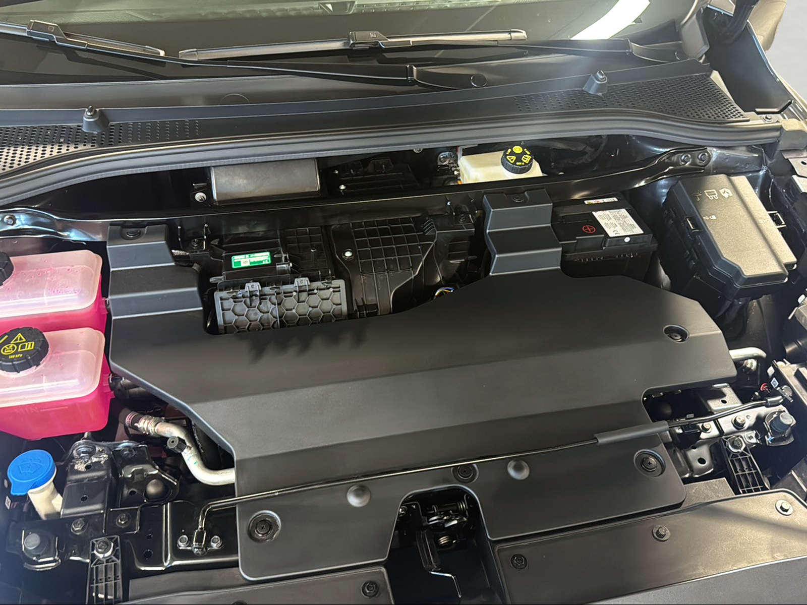MG 4 EV 64kWh Premium-image-15
