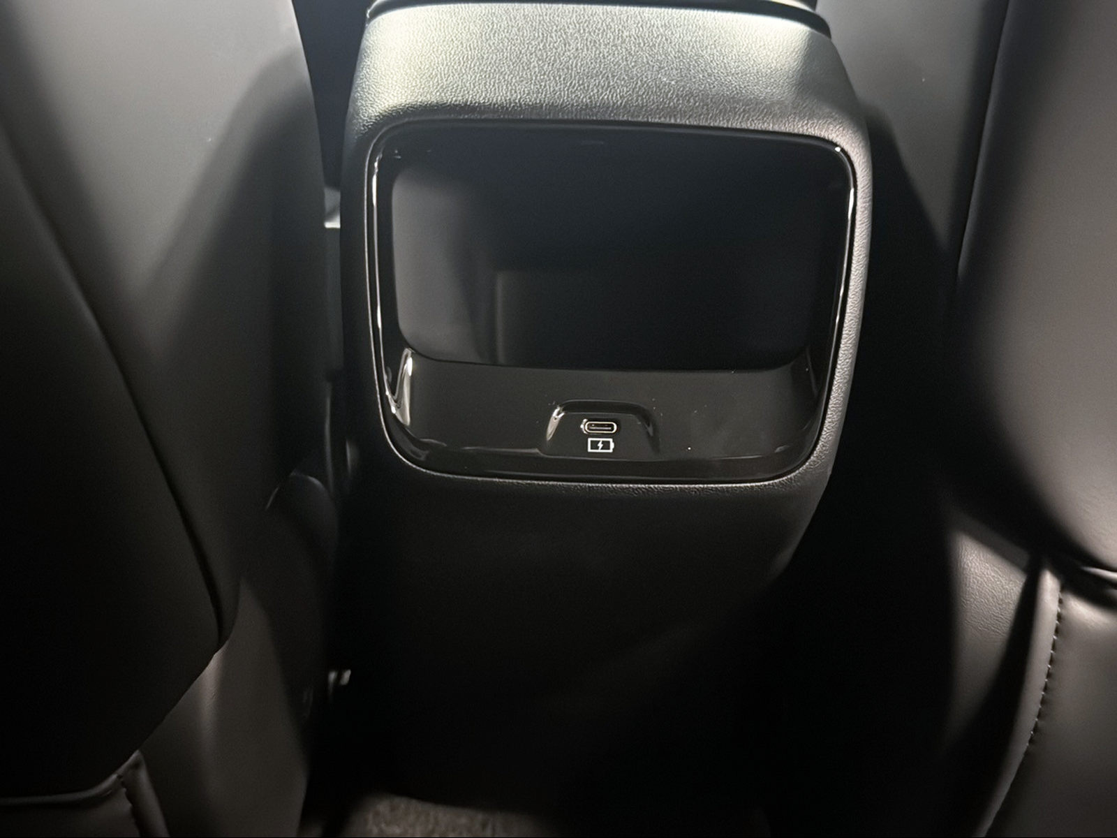 MG 4 EV 64kWh Premium-image-25