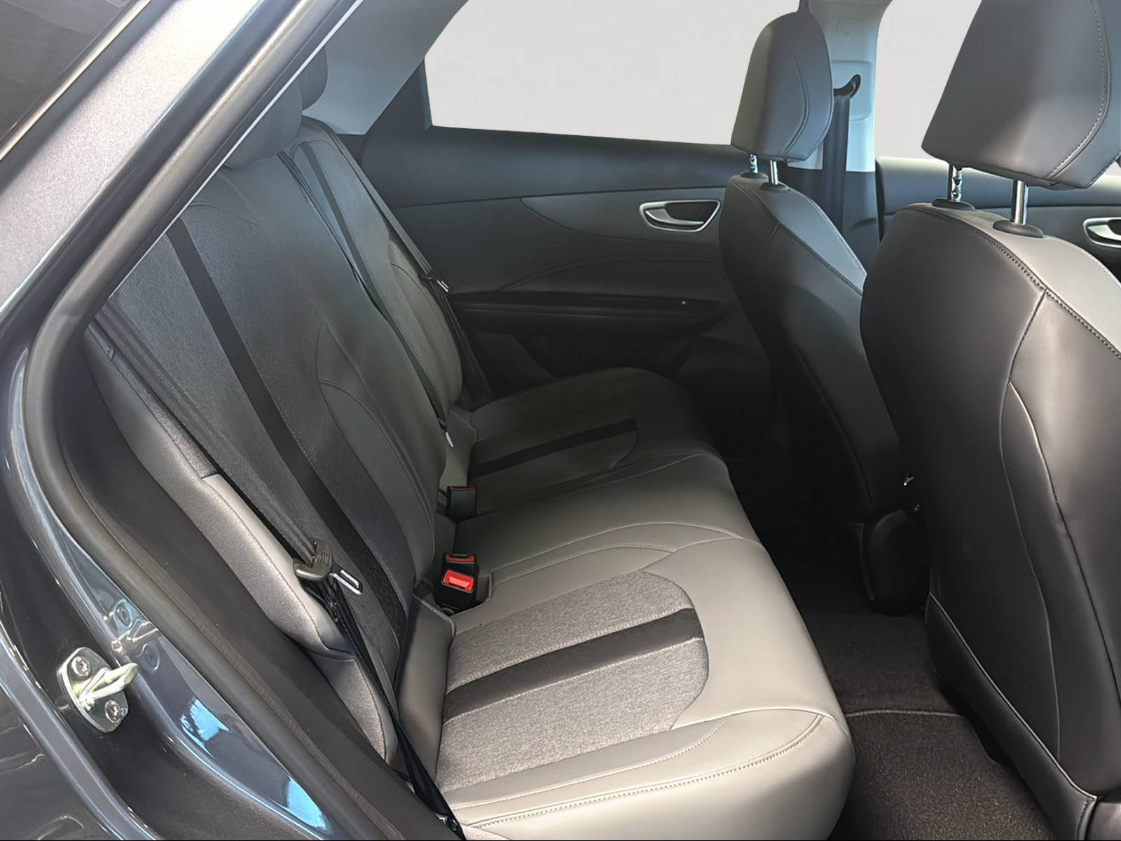 MG 4 EV 64kWh Premium-image-24