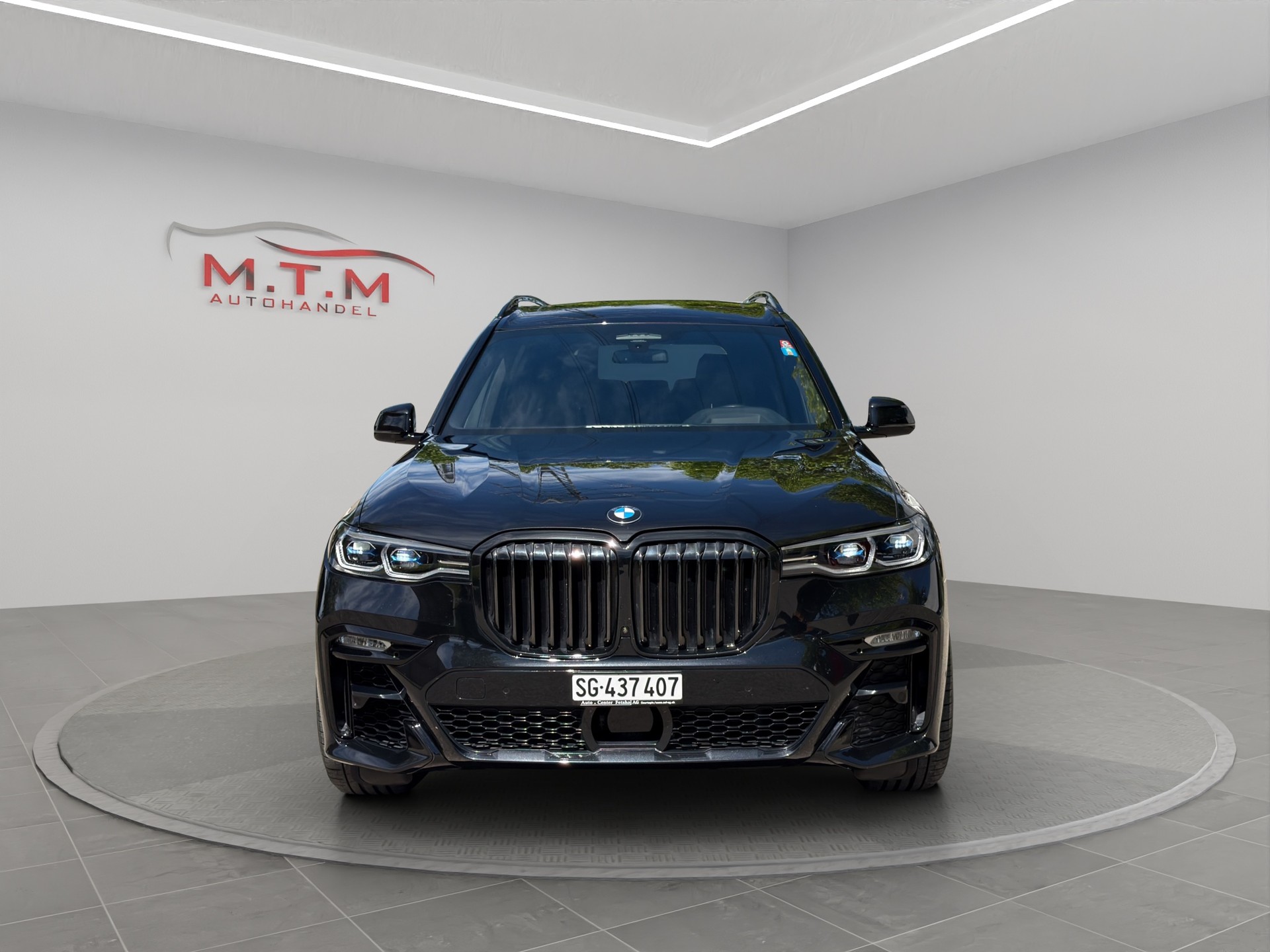 BMW X7 xDrive 48V 40d Steptronic-image-2