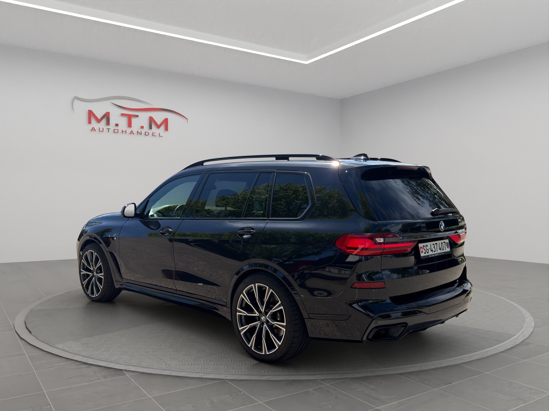 BMW X7 xDrive 48V 40d Steptronic-image-6